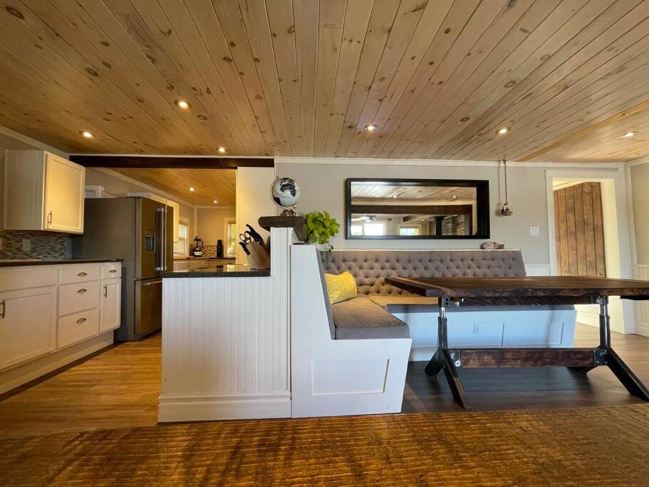 Bespoke Lake Cottage