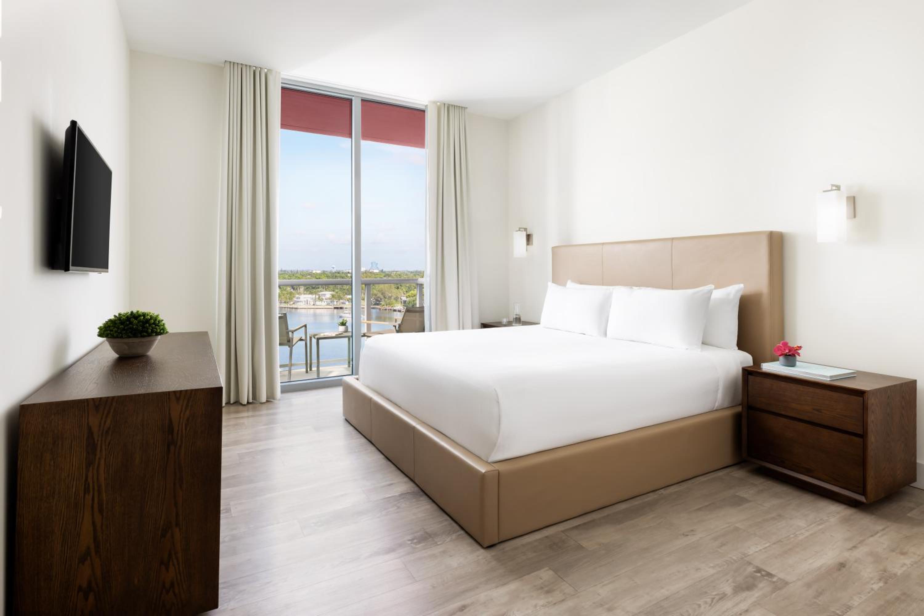 Costa Hollywood Beach Resort - An All Suite Hotel