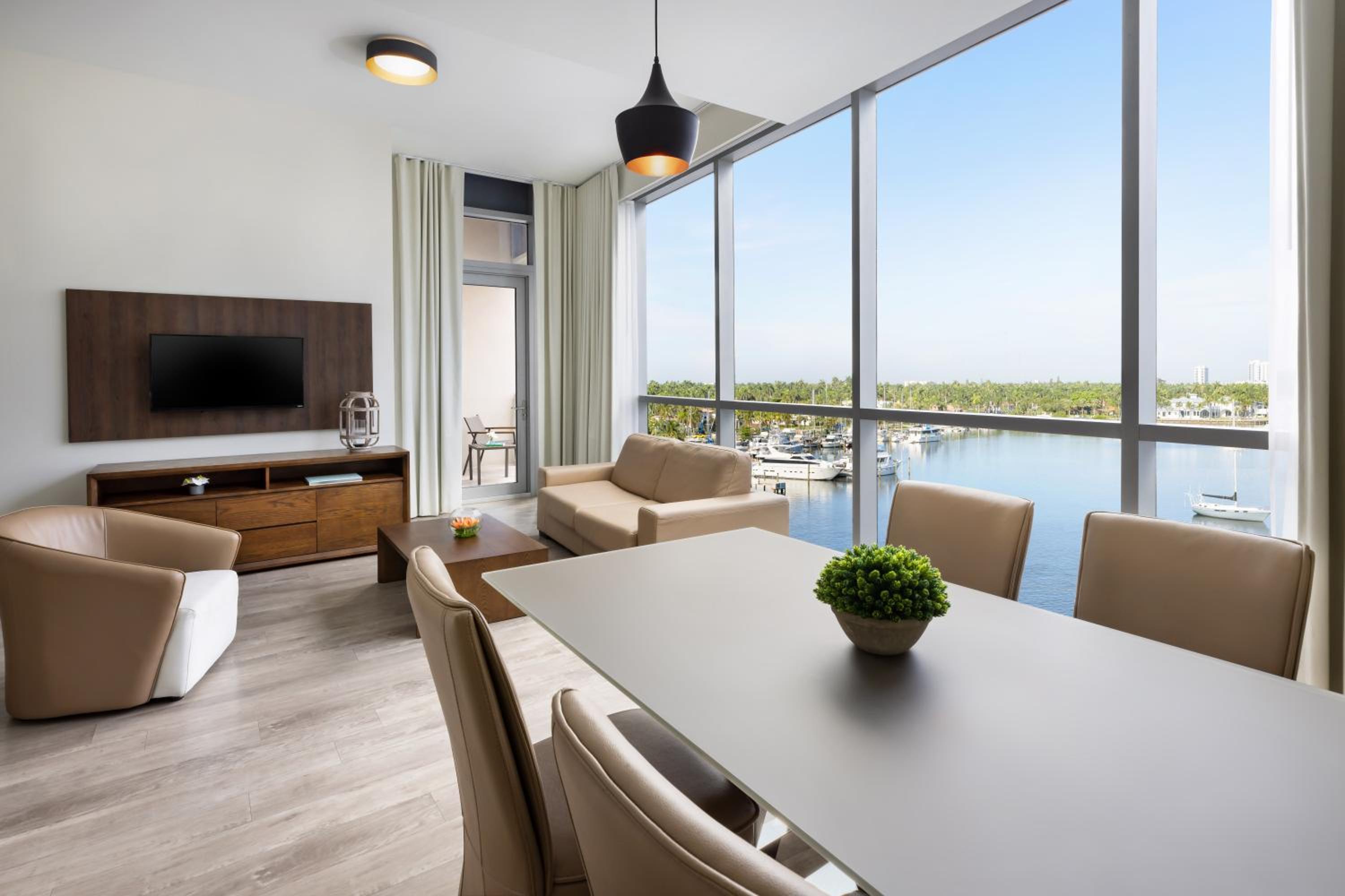 Costa Hollywood Beach Resort - An All Suite Hotel