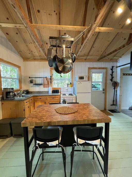 Leland’s Lakehouse