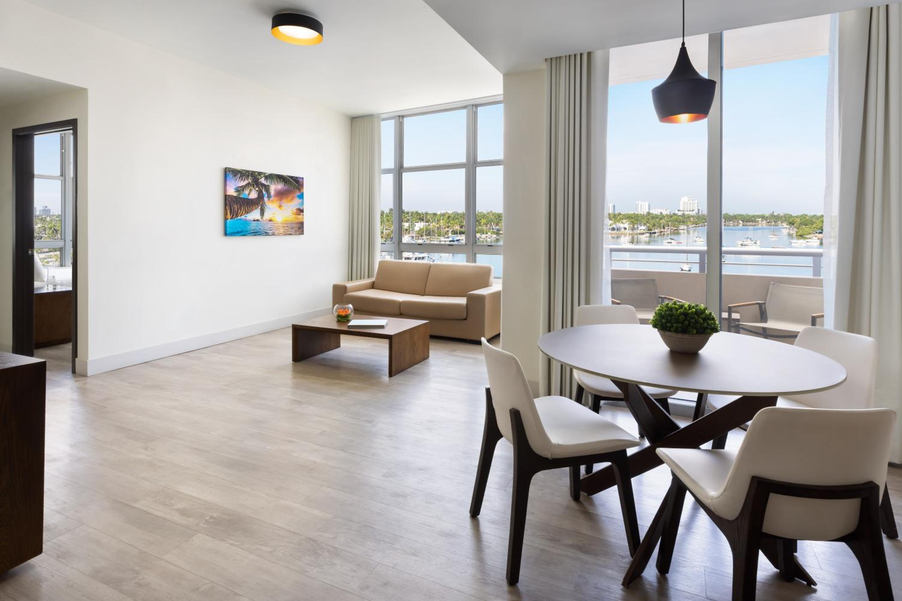 Costa Hollywood Beach Resort - An All Suite Hotel