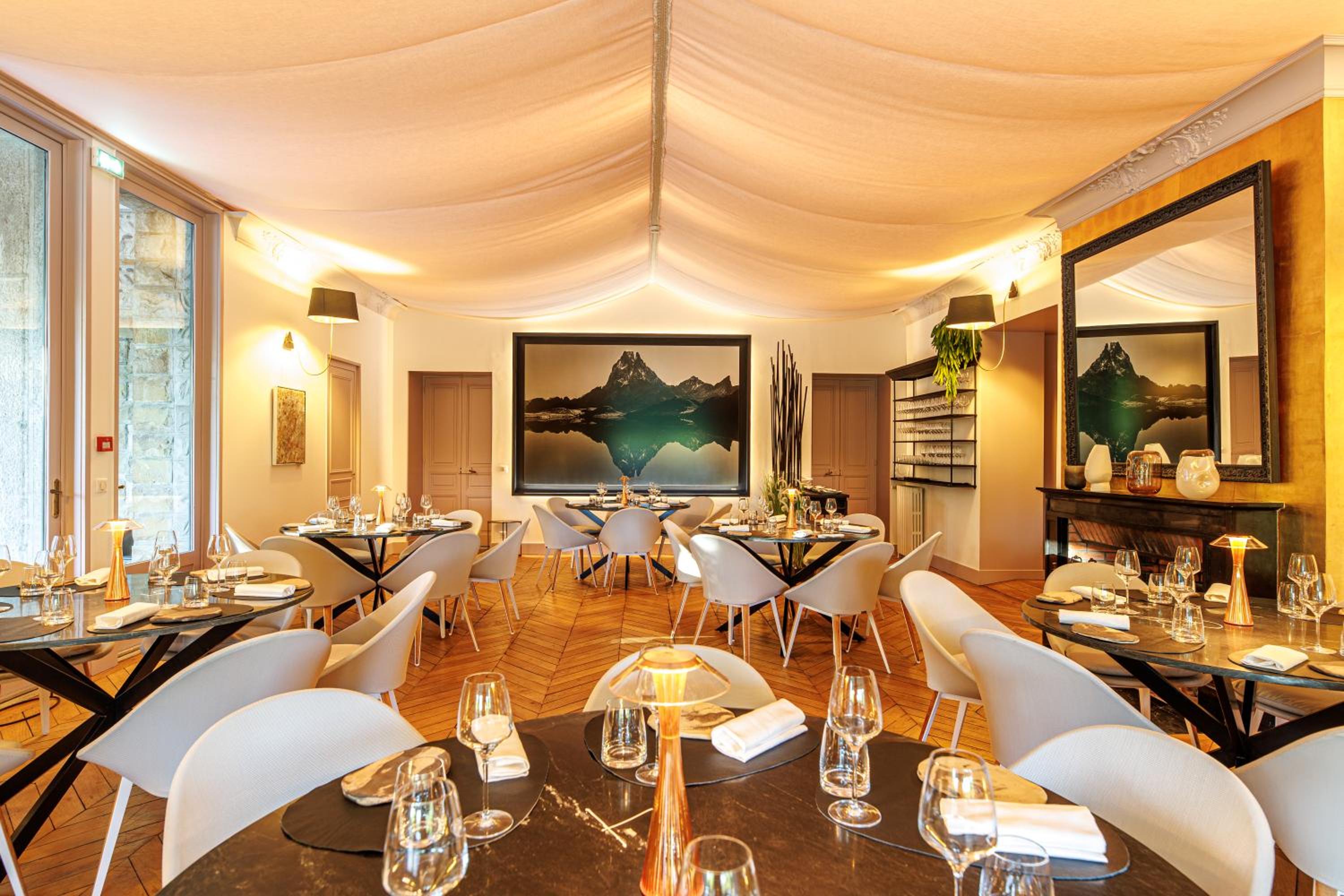 Pau Vacations - Hotel Villa Navarre - Property Image 5