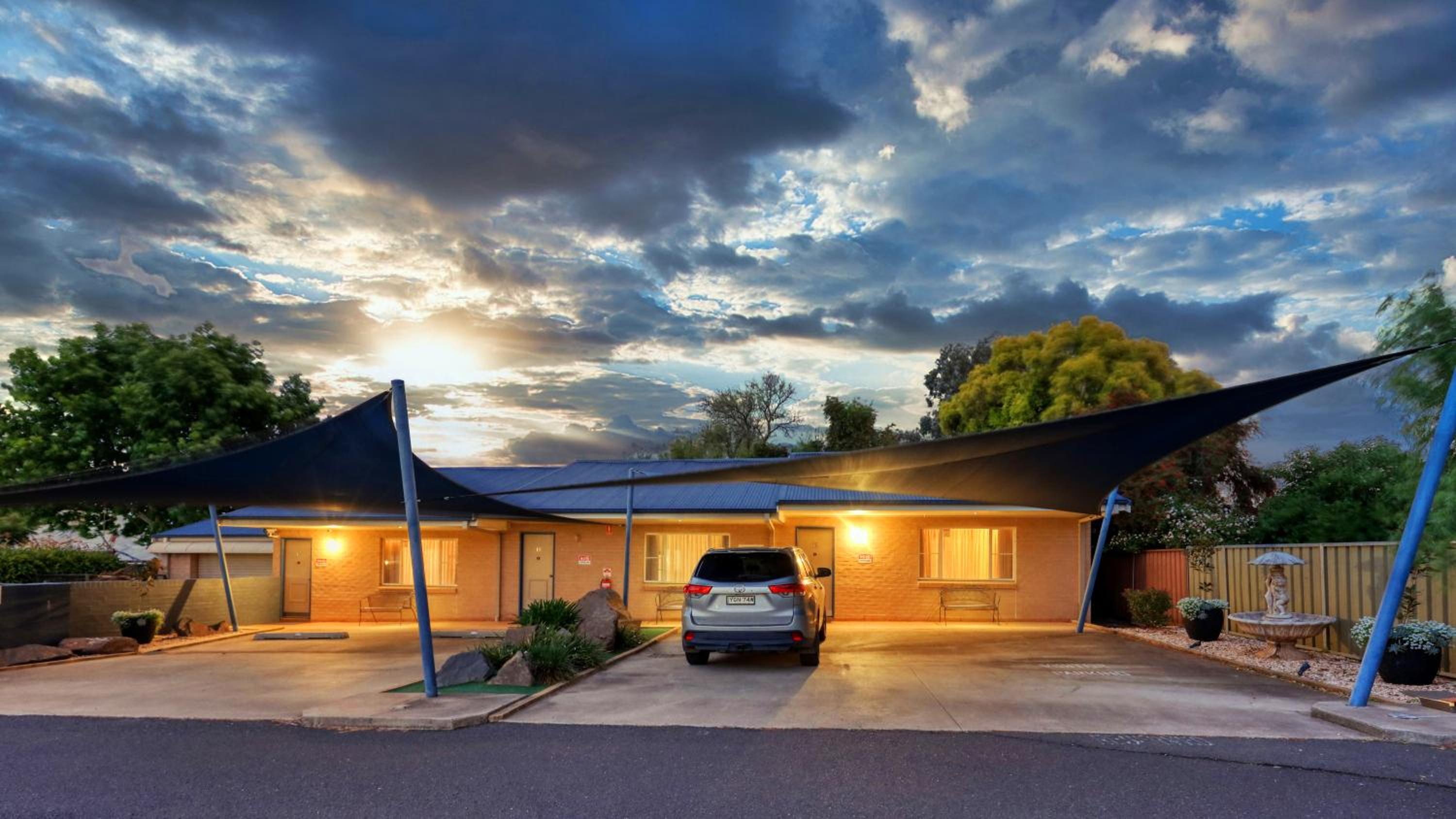 Edward Parry Motel and Apartments