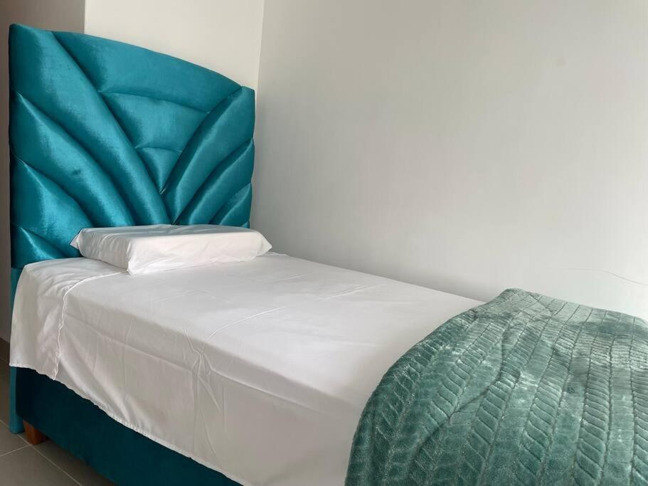 Exclusivo Apartamento en el Centro Histórico Trujillo - 3er Piso view 3