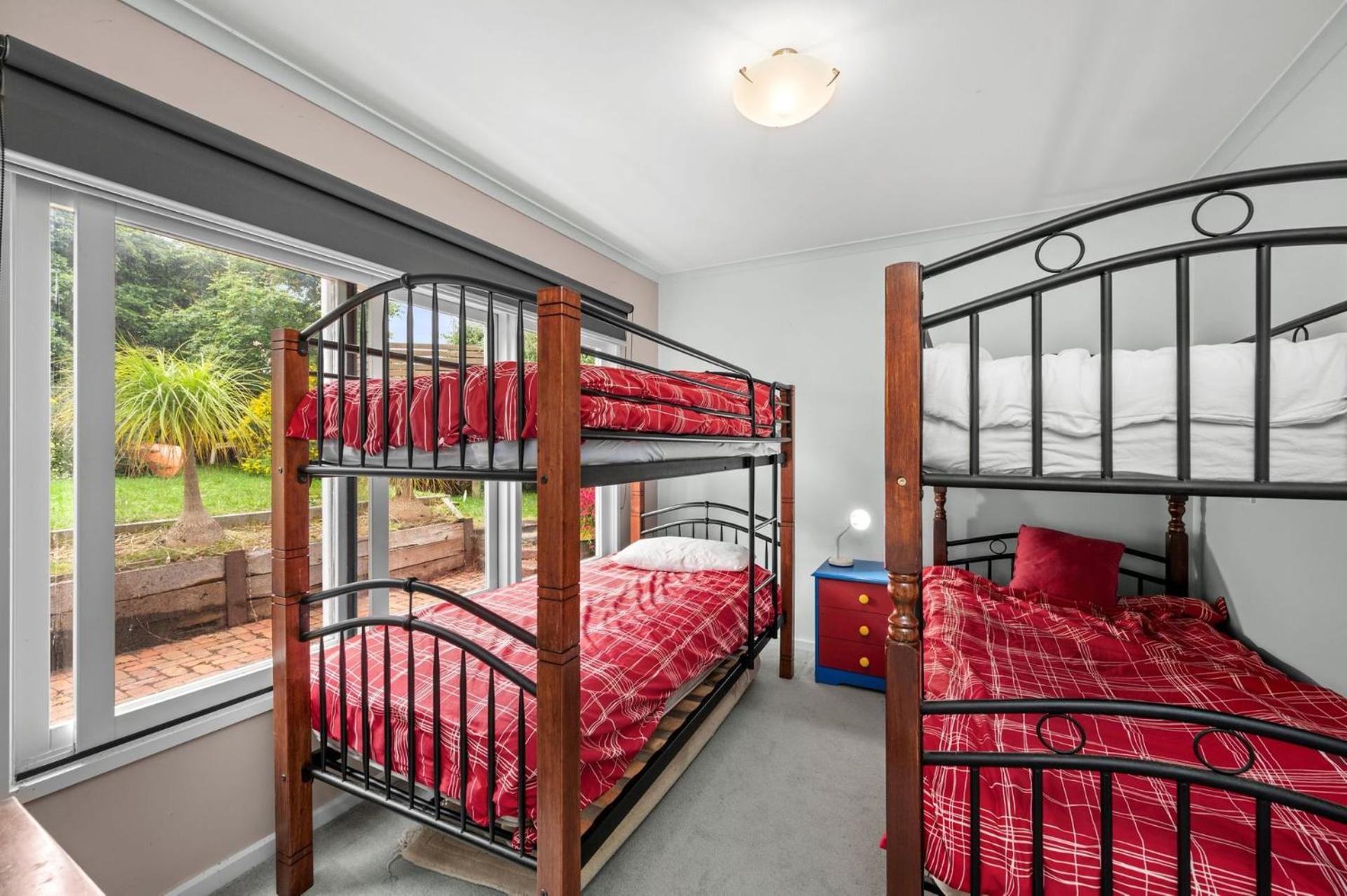 Kinloch Beach House 28