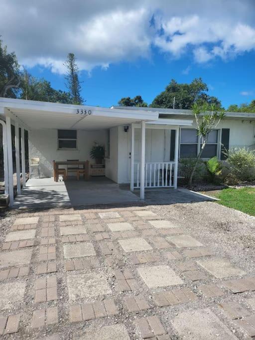 Hotel Entire Home by Siesta Key/closed to downtown - Image 1