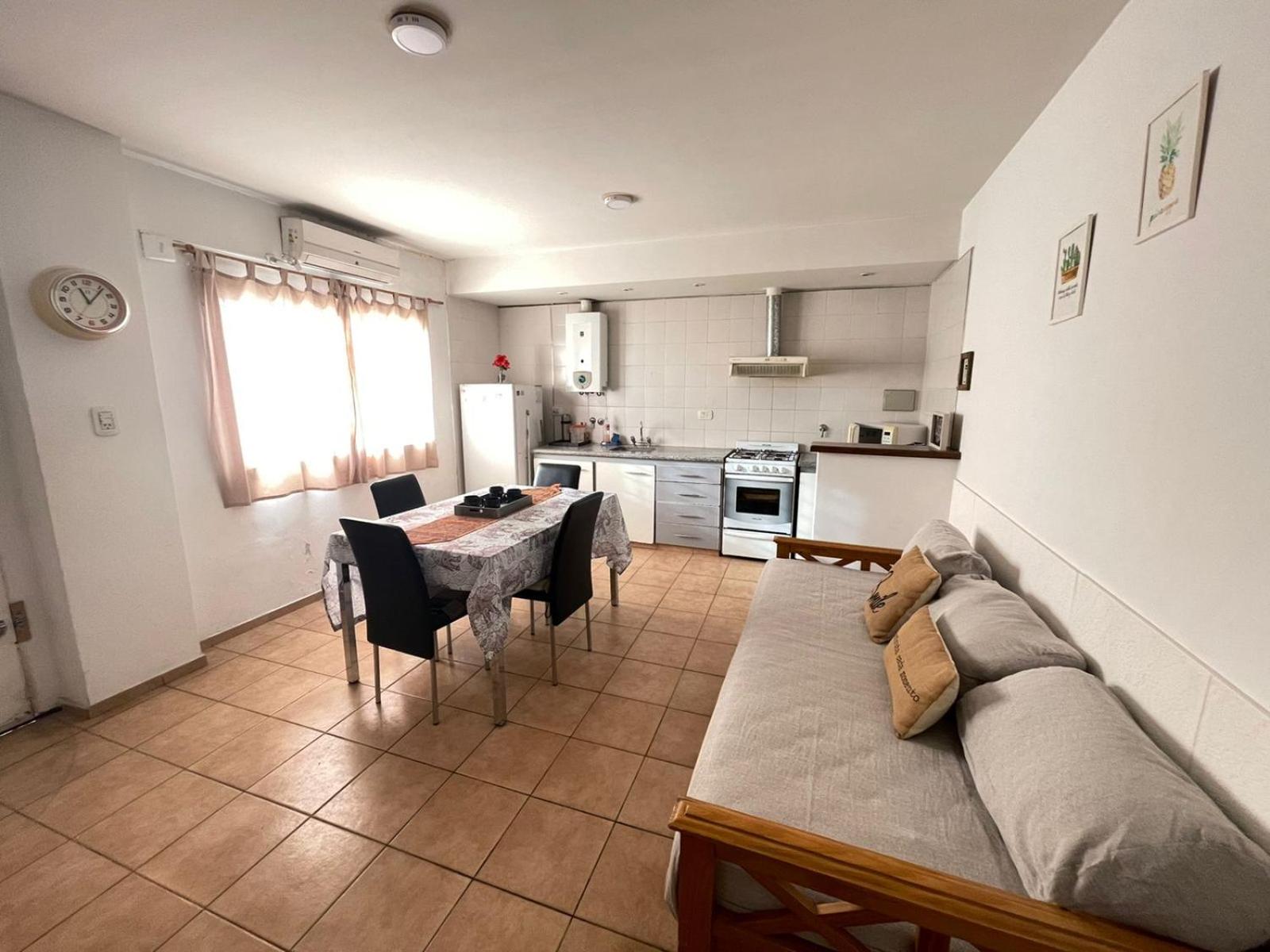 Departamento en pleno centro, a metros de todo !