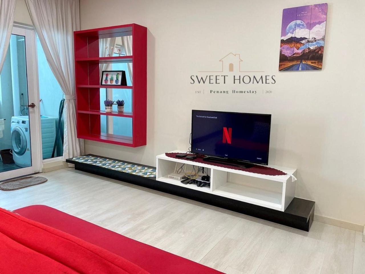 Studio1R1B Lovely in Red Suit 1-4pax Pool View Penang photo 2