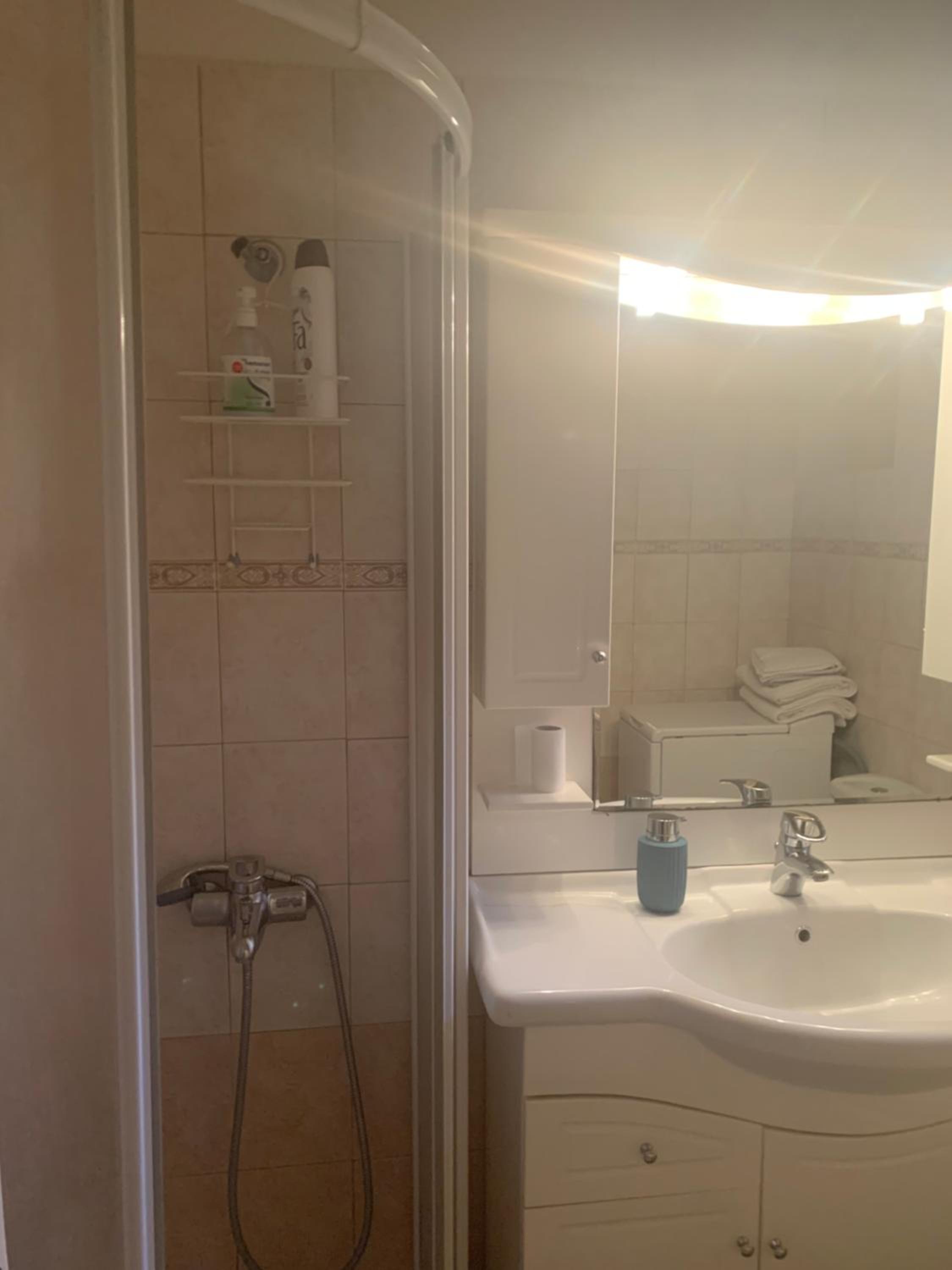 Awesome Home 3' from Metro (M3) Station Agia Paraskevi