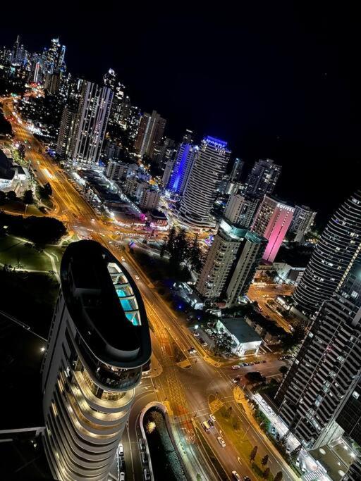 Broadbeach Luxury OceanView 2beds apartment 49F