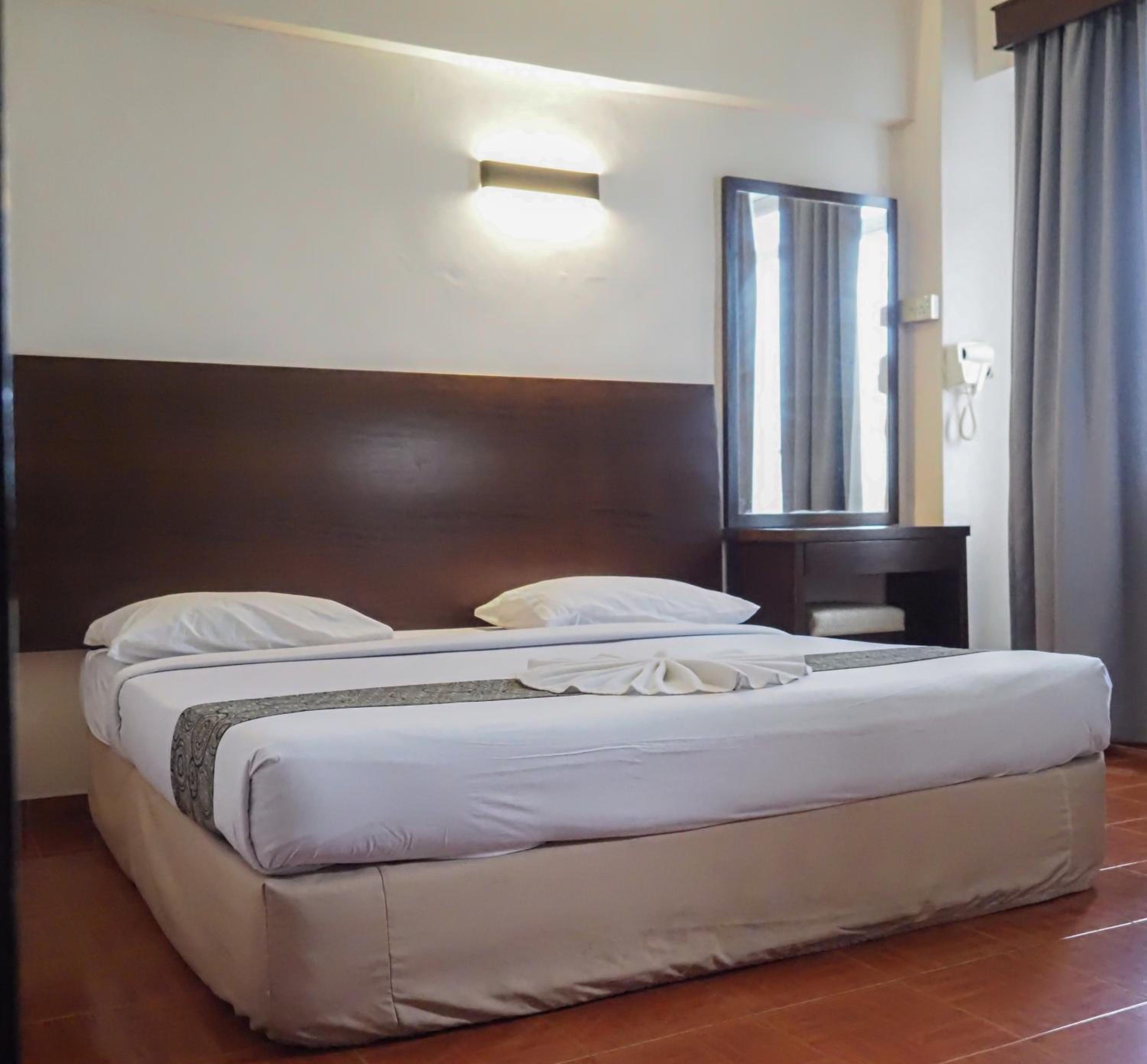 Glory Beach Resort photo 6