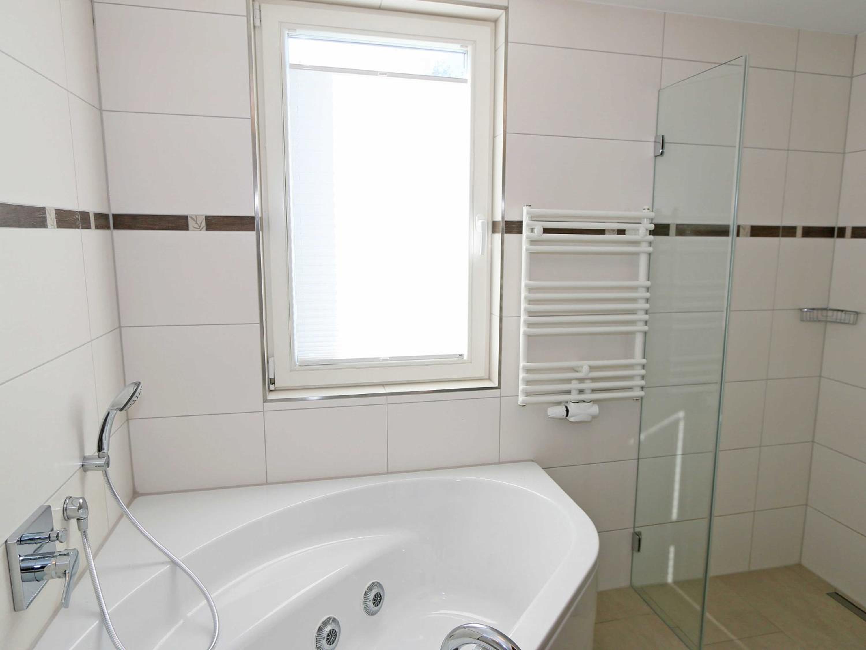 Strandvilla Baabe - WG 12 mit Meerblick, Kamin, Sauna, Whirlpool