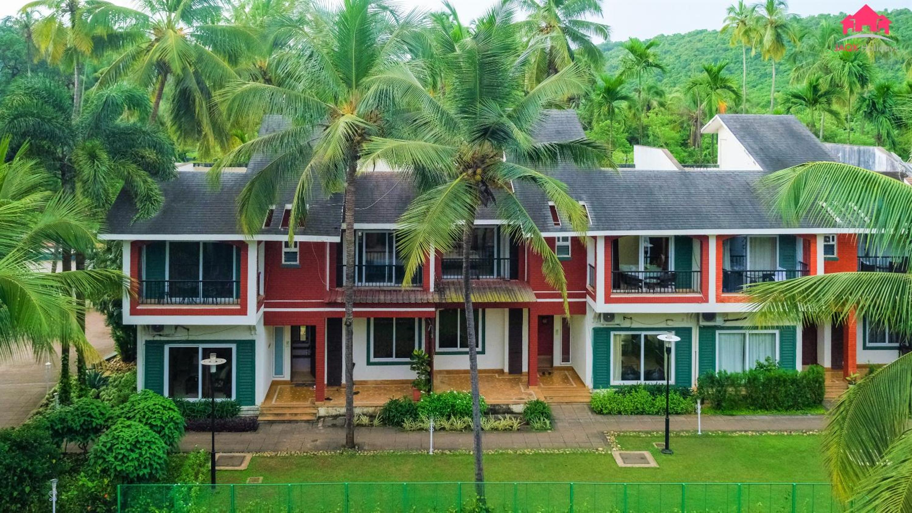 Royale Holiday Villa - 4BHK JAQK Holidays