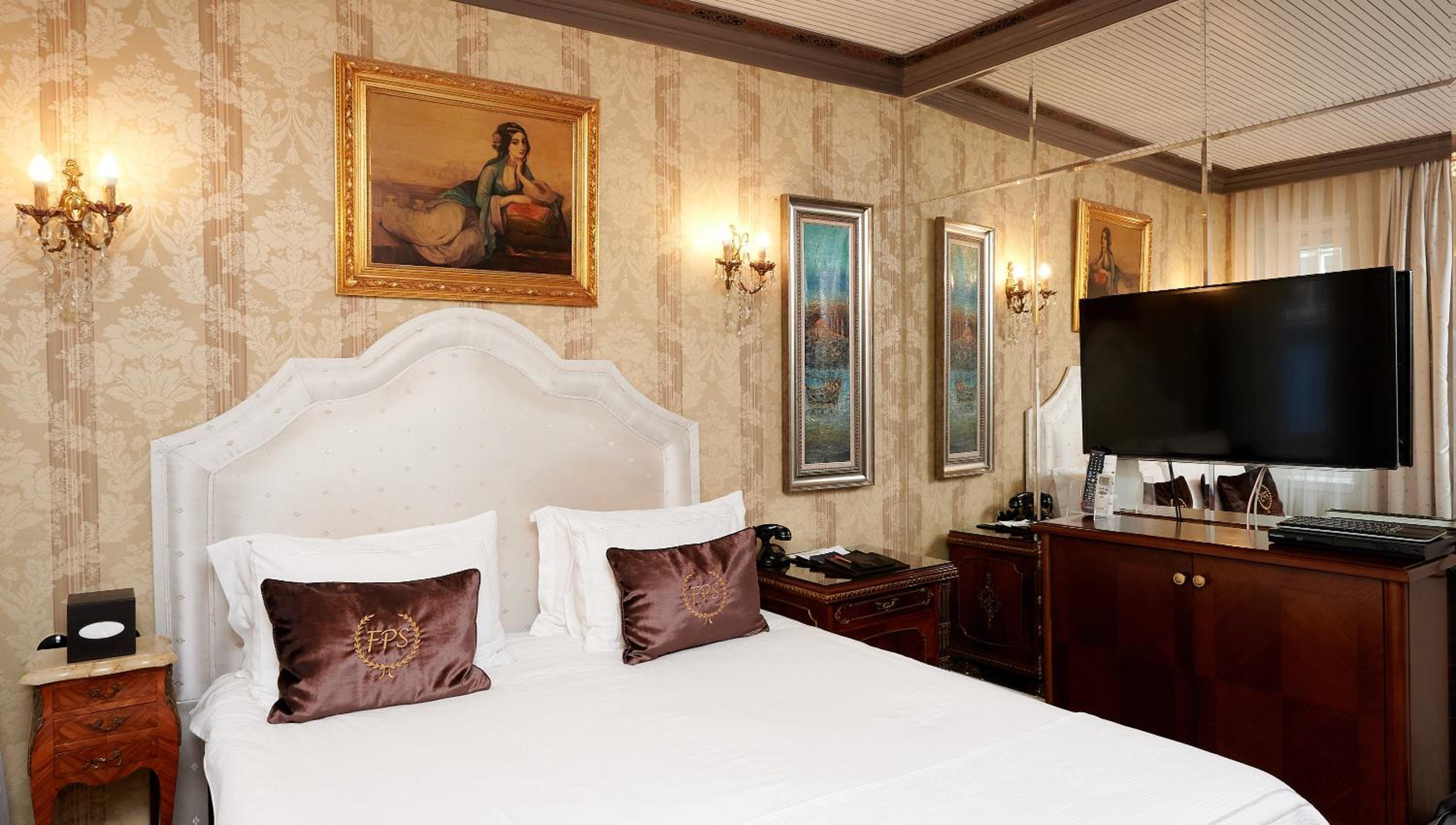 Faik Pasha Otelleri Özel Kategori Beyoğlu İstanbul - Image 157