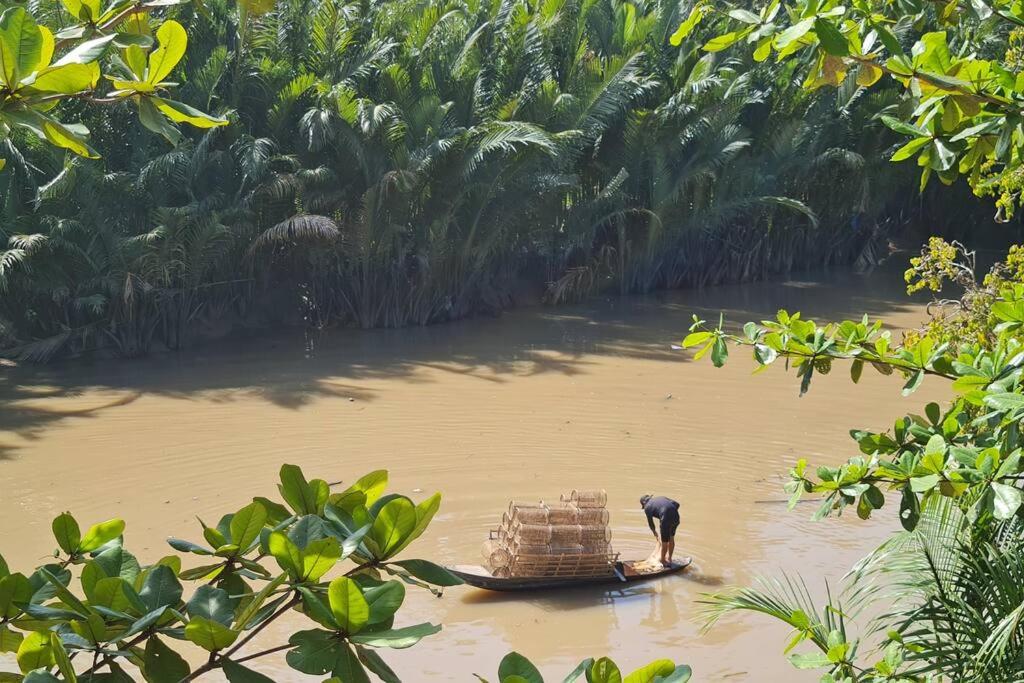 The Zen - InnerZen Mekong Riverside homestay Ben Tre 1 bed for 1-2 persons, 2 beds for 3-4 persons
