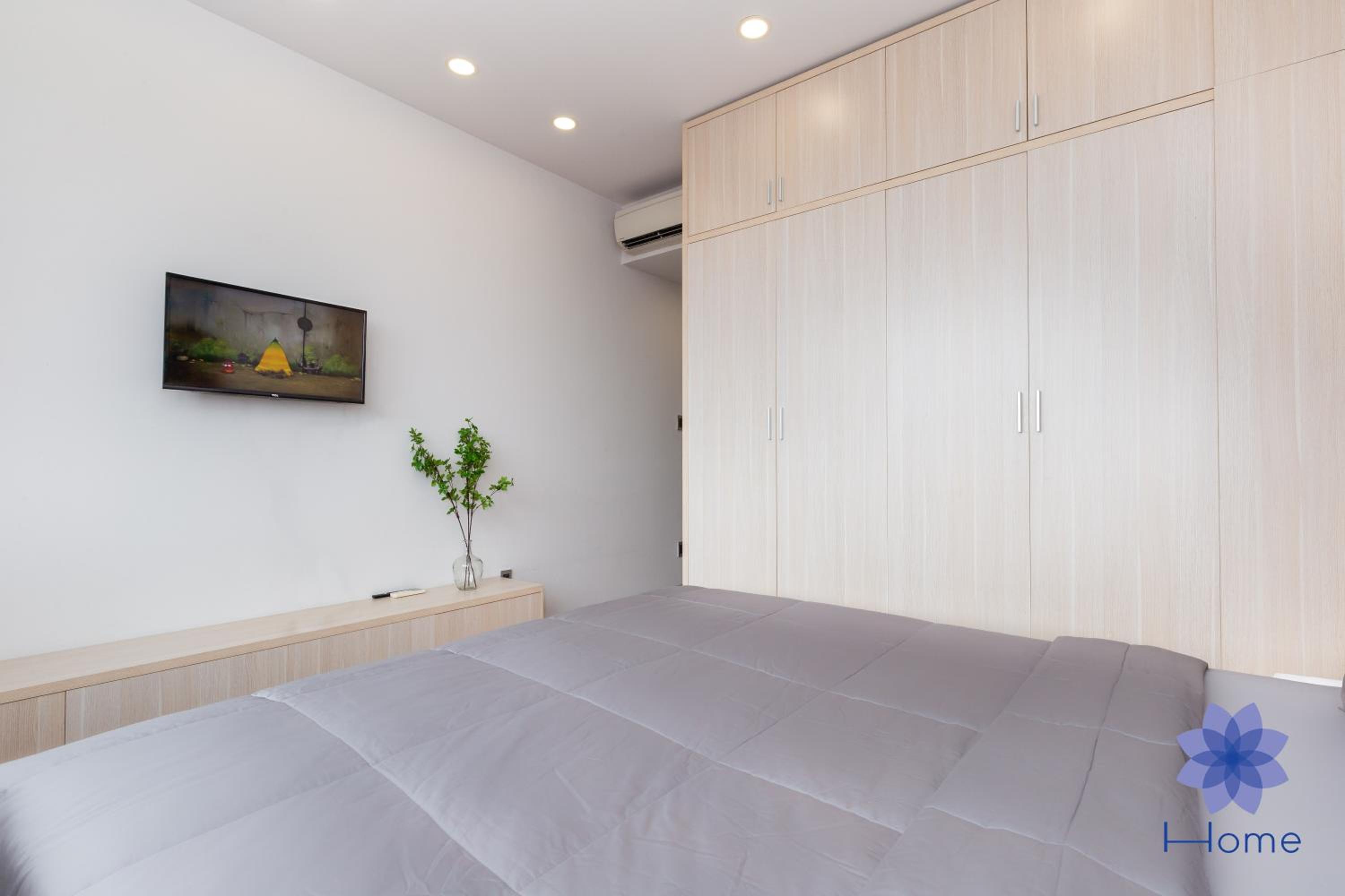 Home, Cosy&Luxury Apartment - 5mins to Airport, Free Pool&Gym, Airport Pick up Service