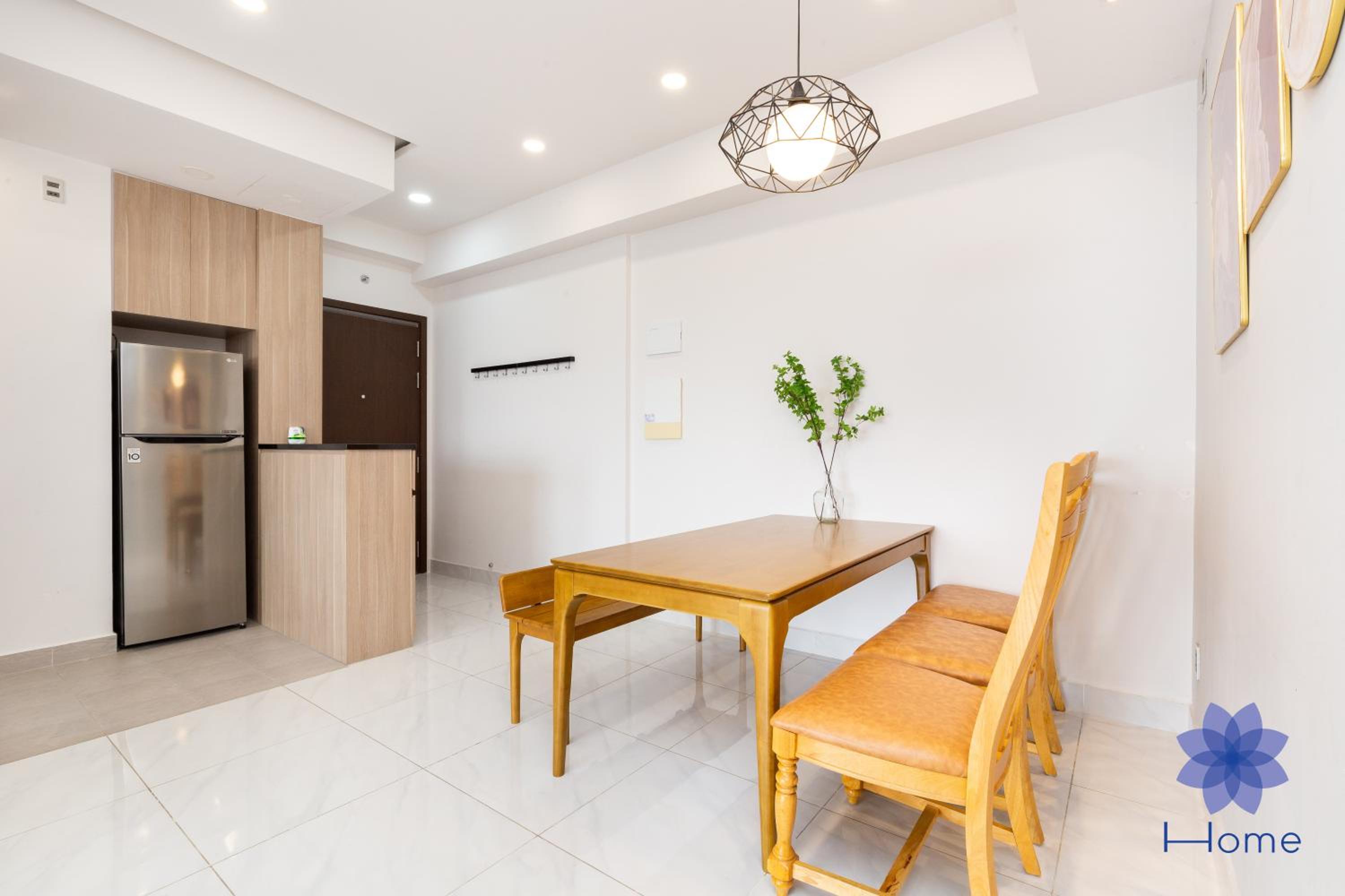 Home, Cosy&Luxury Apartment - 5mins to Airport, Free Pool&Gym, Airport Pick up Service