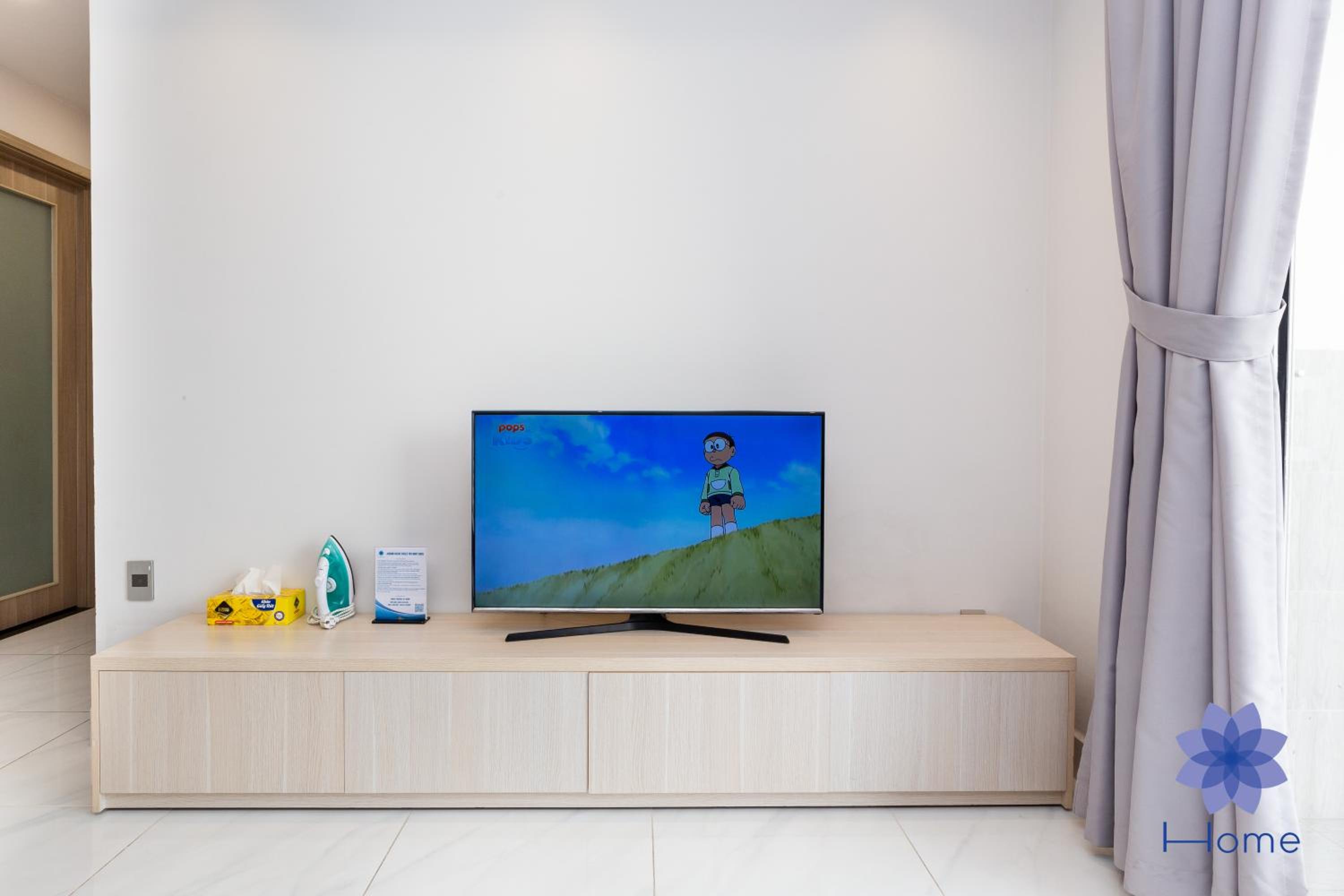 Home, Cosy&Luxury Apartment - 5mins to Airport, Free Pool&Gym, Airport Pick up Service