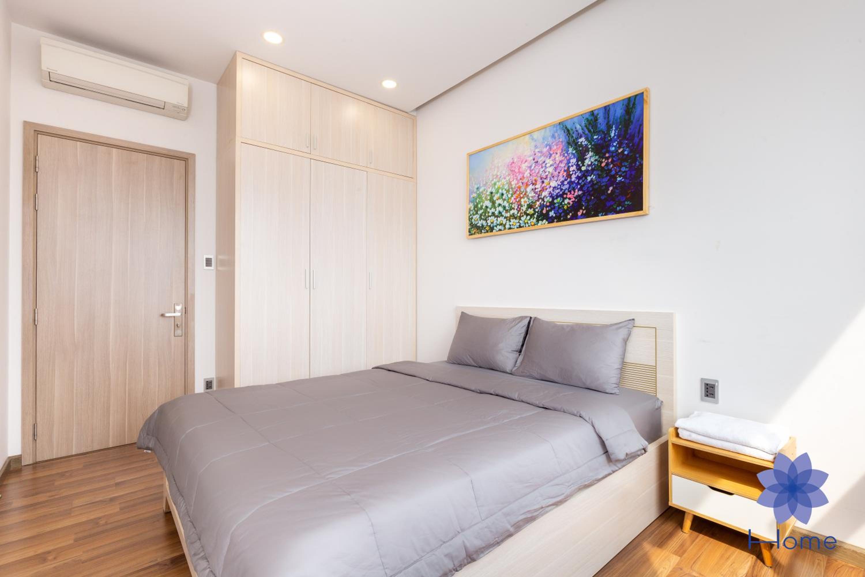 Home, Cosy&Luxury Apartment - 5mins to Airport, Free Pool&Gym, Airport Pick up Service
