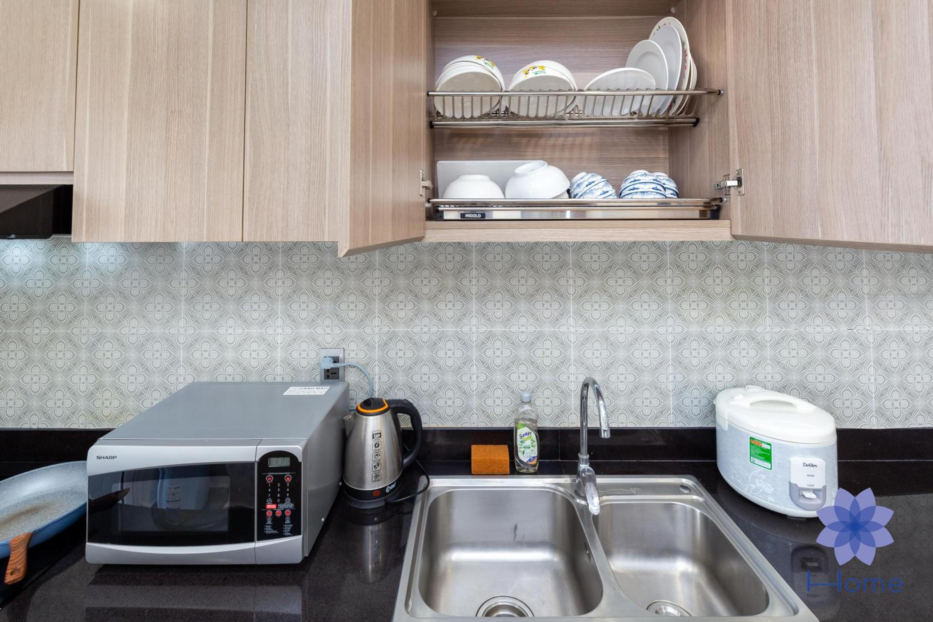 Home, Cosy&Luxury Apartment - 5mins to Airport, Free Pool&Gym, Airport Pick up Service