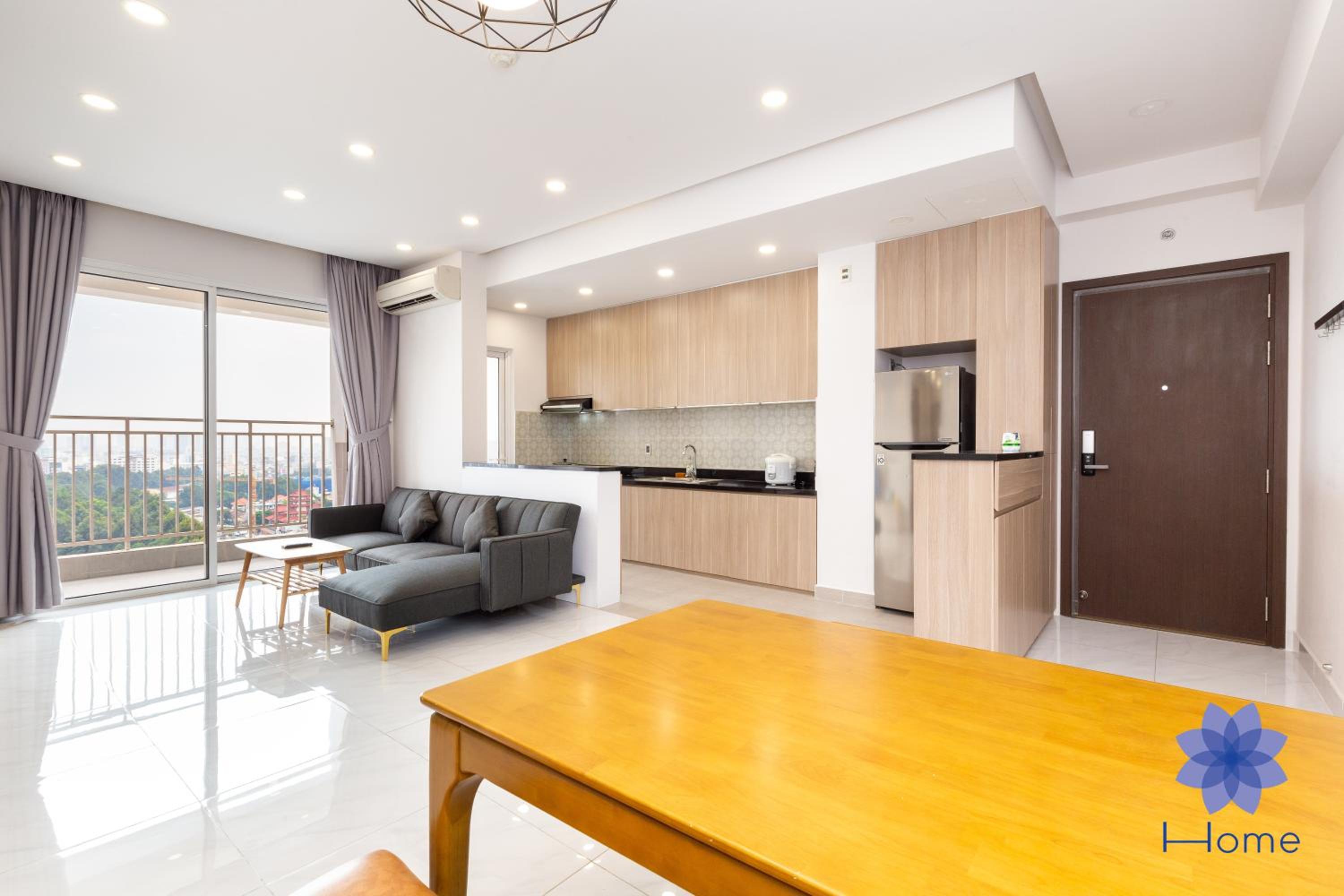 Home, Cosy&Luxury Apartment - 5mins to Airport, Free Pool&Gym, Airport Pick up Service