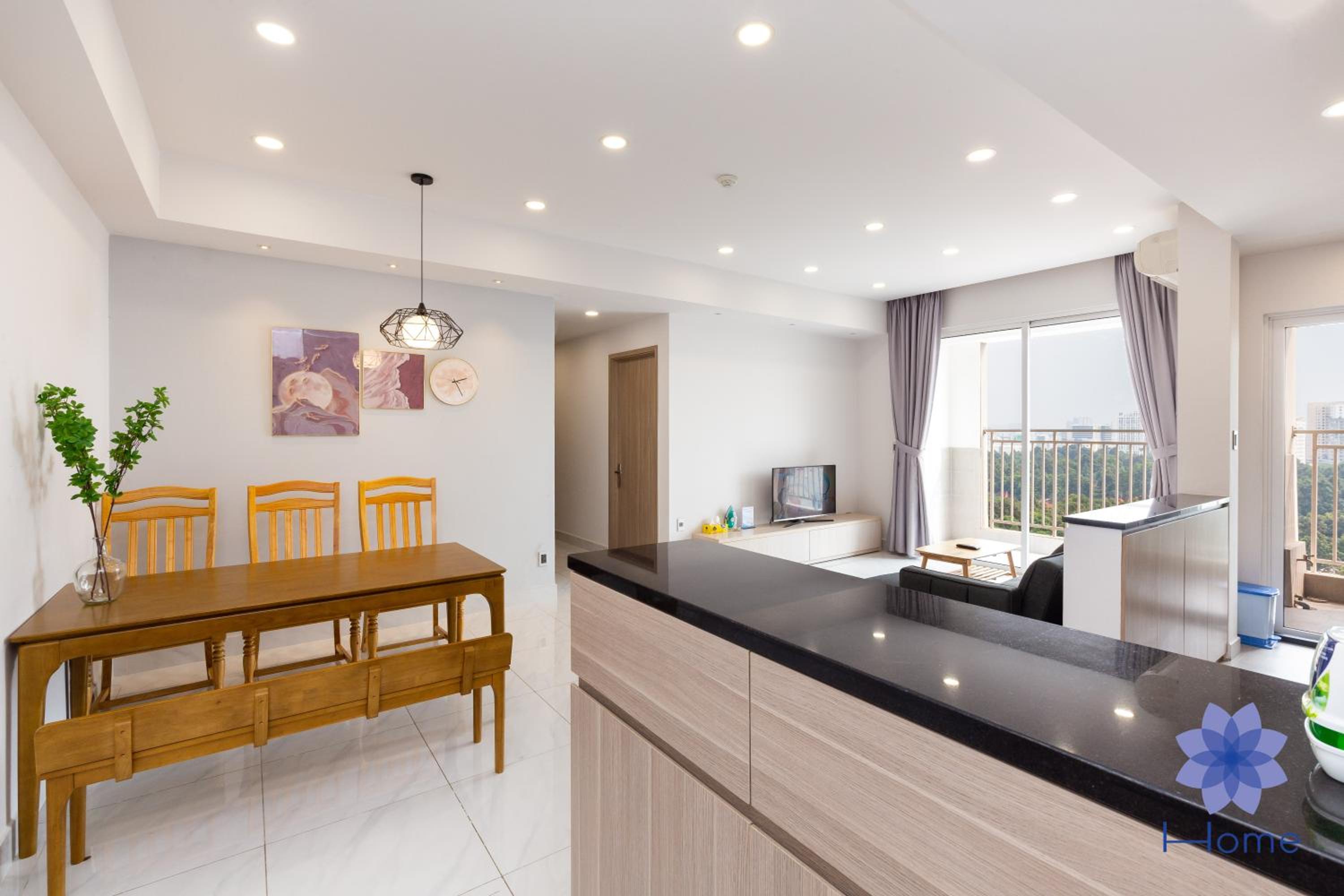 Home, Cosy&Luxury Apartment - 5mins to Airport, Free Pool&Gym, Airport Pick up Service