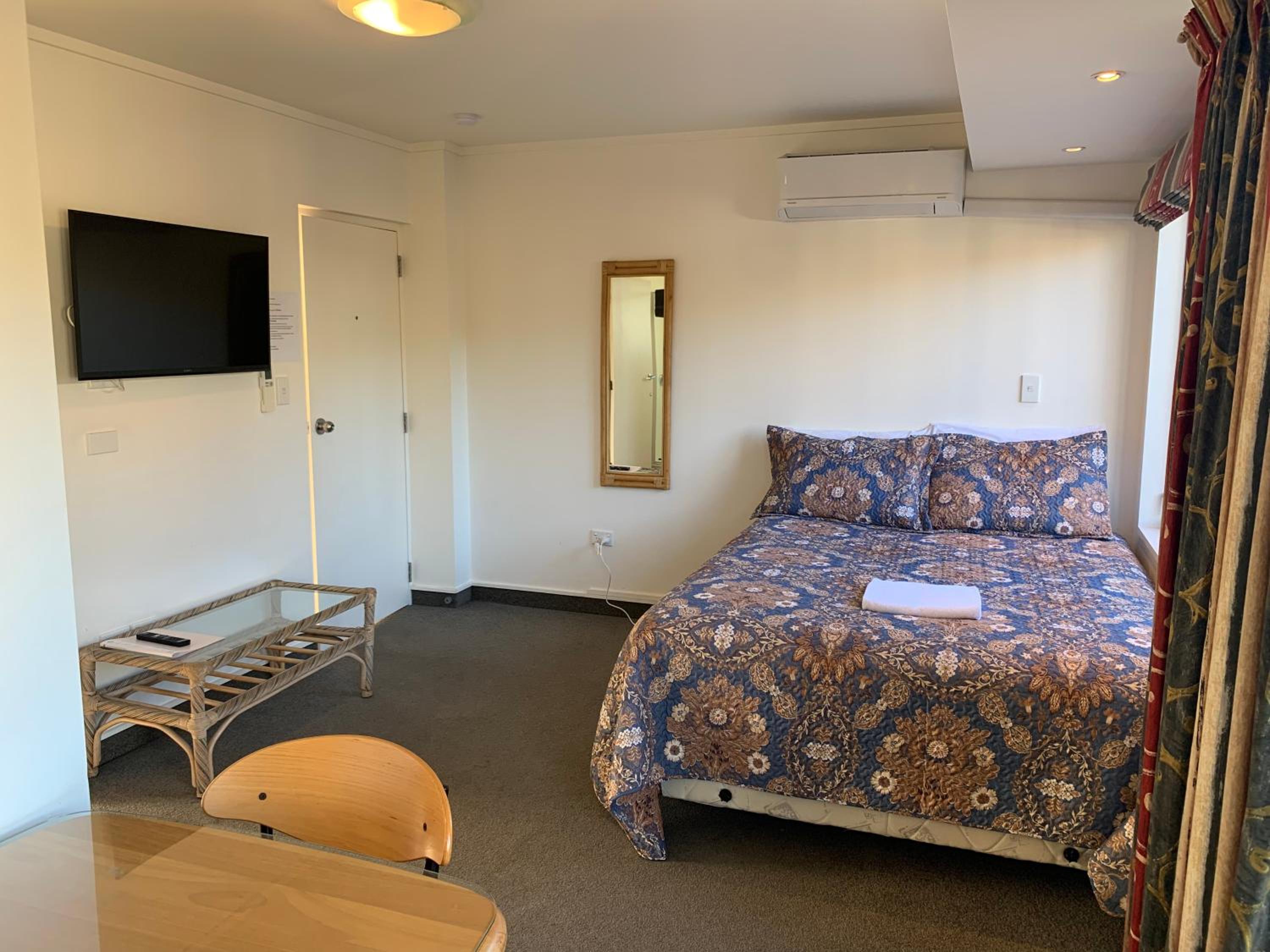 755 Regal Court Motel