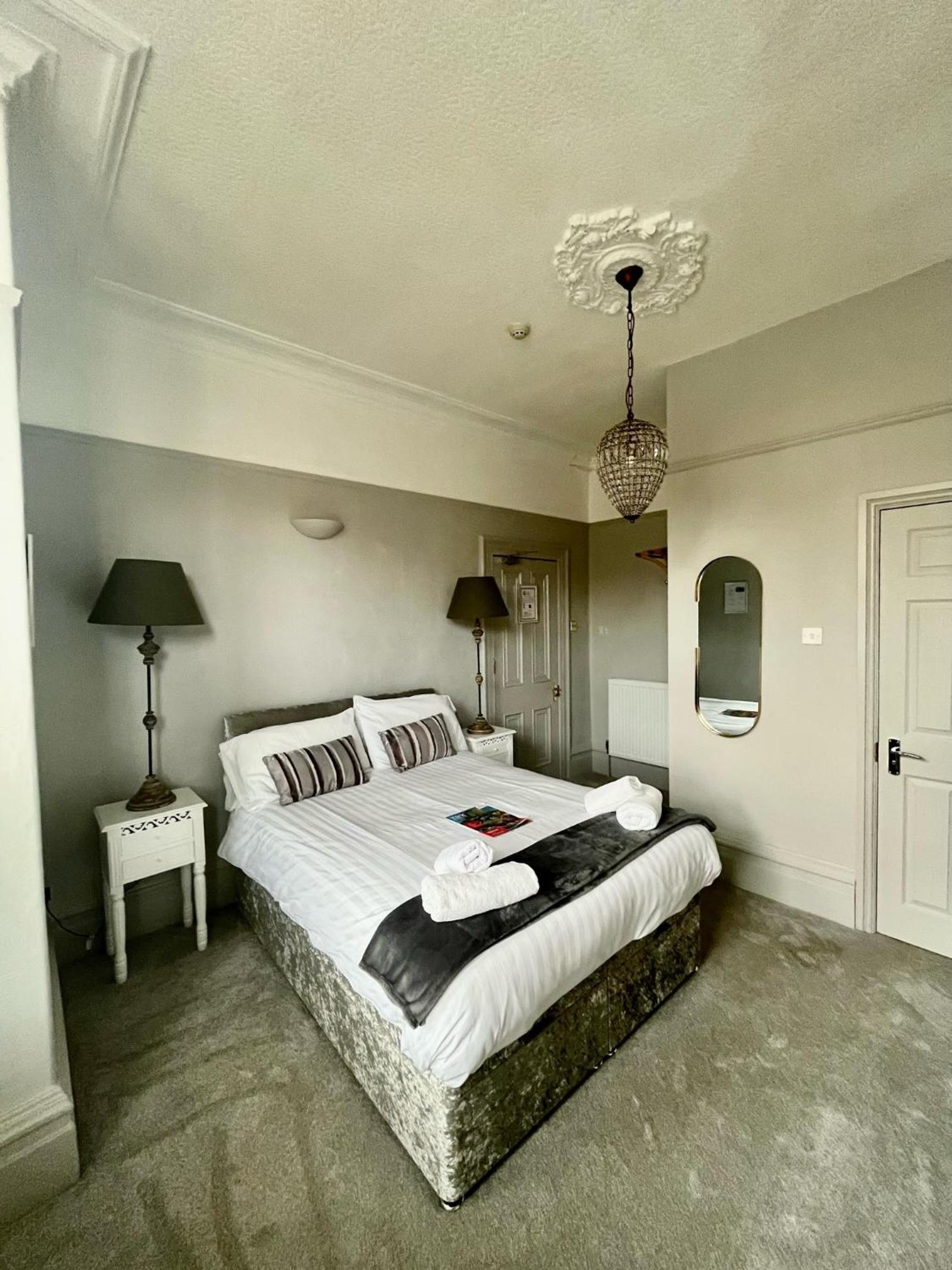 Grange Lodge - Image 3