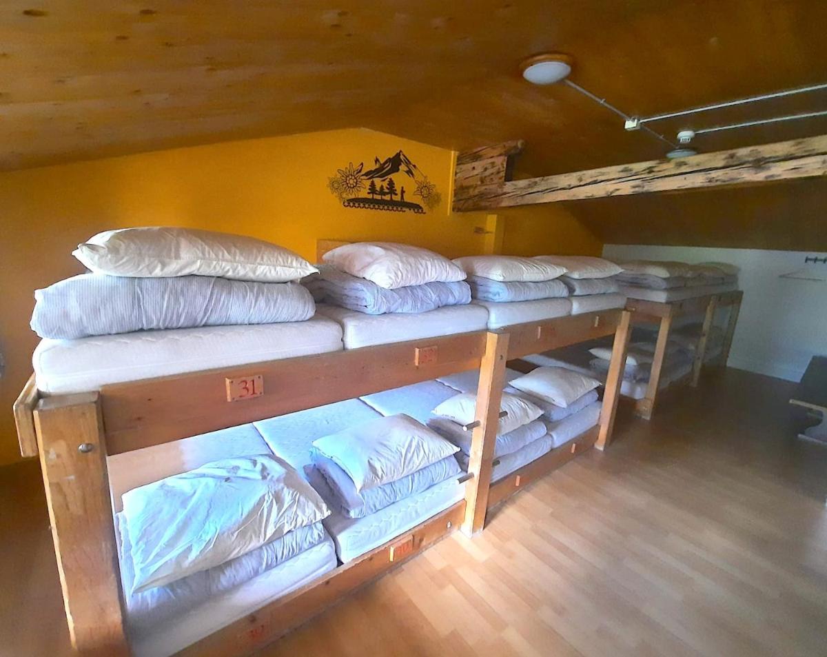 Mountain Hostel Gimmelwald 20