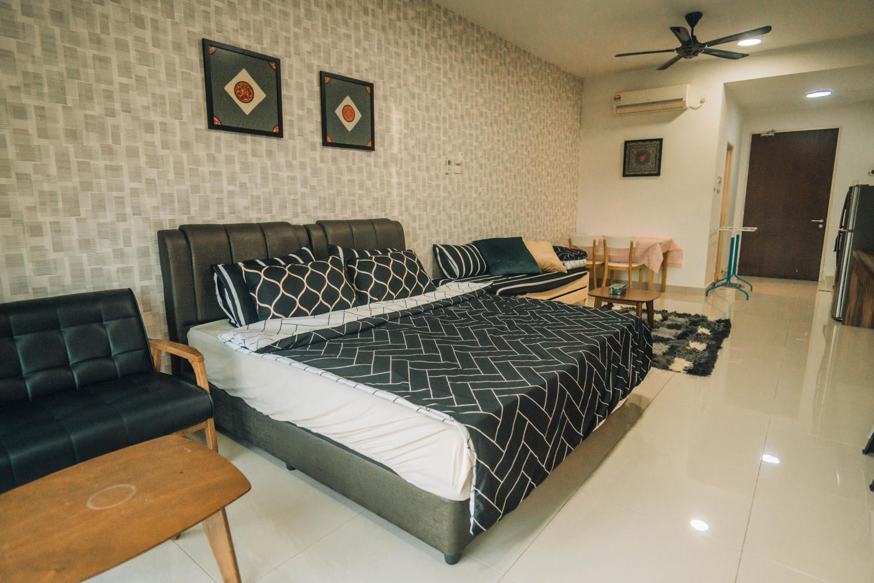 Parc Regency@Plentong 4Pax Cozy/Comfort/Facility