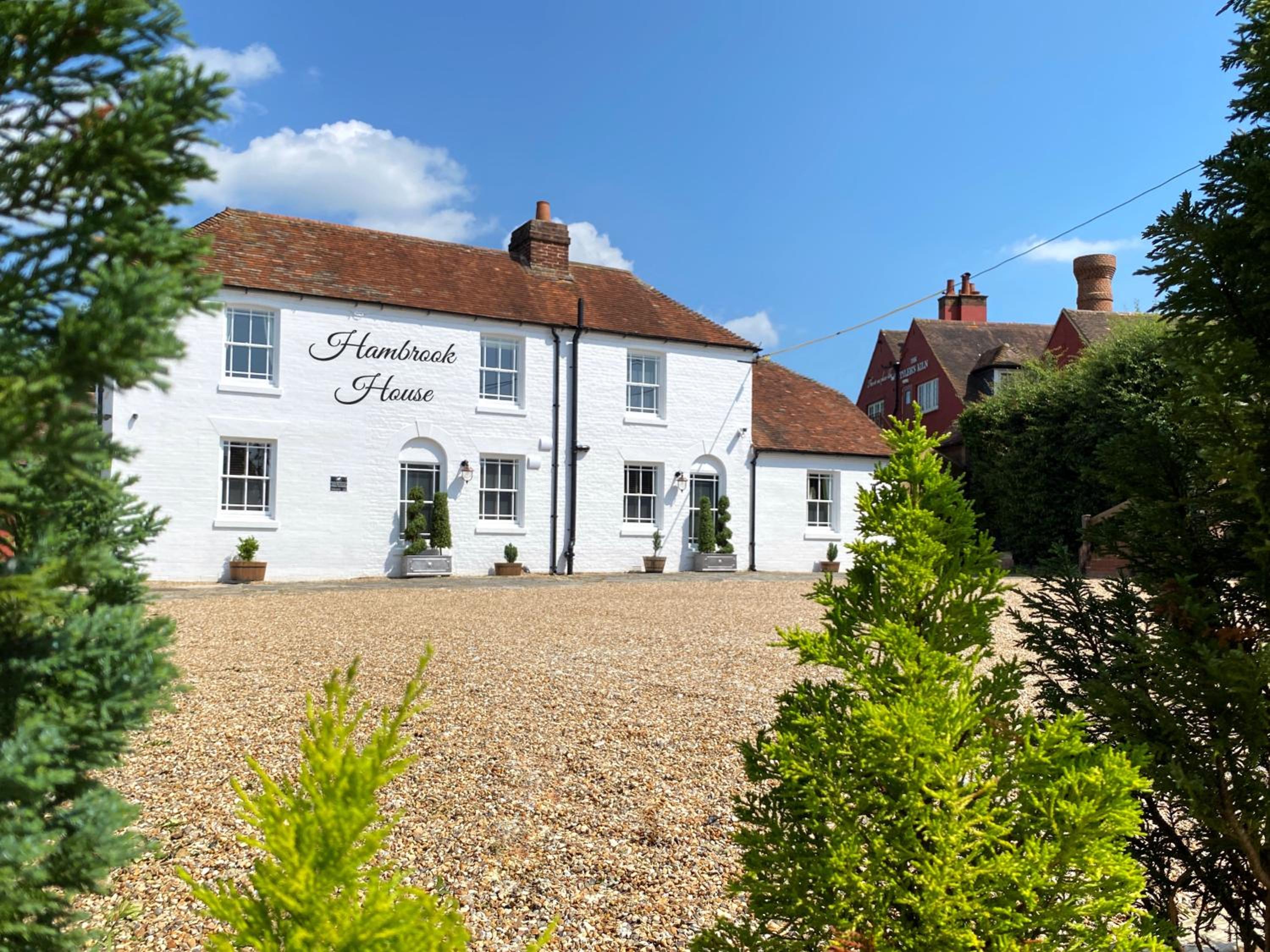 Hotel Luxury Tree-house With Spa Tub