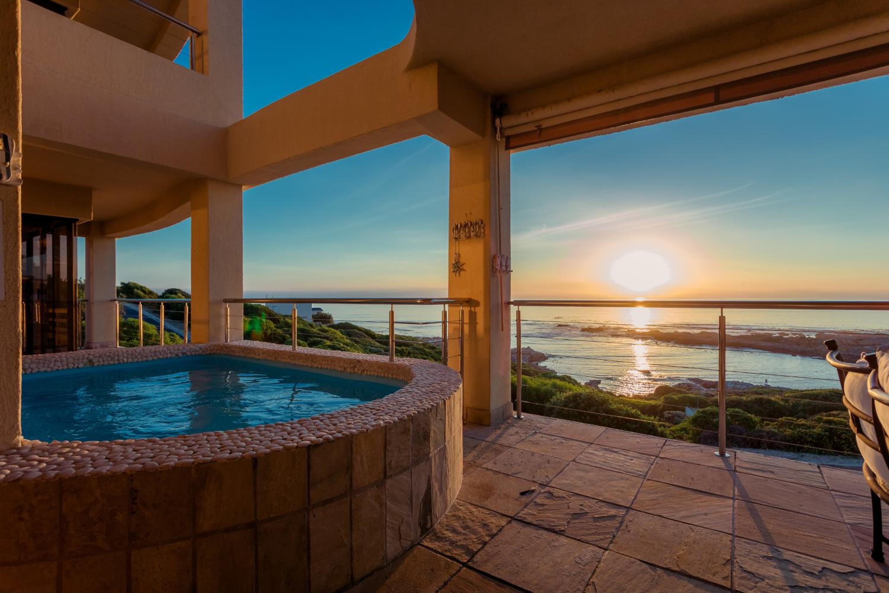 Whale Waters Self Catering Gansbaai