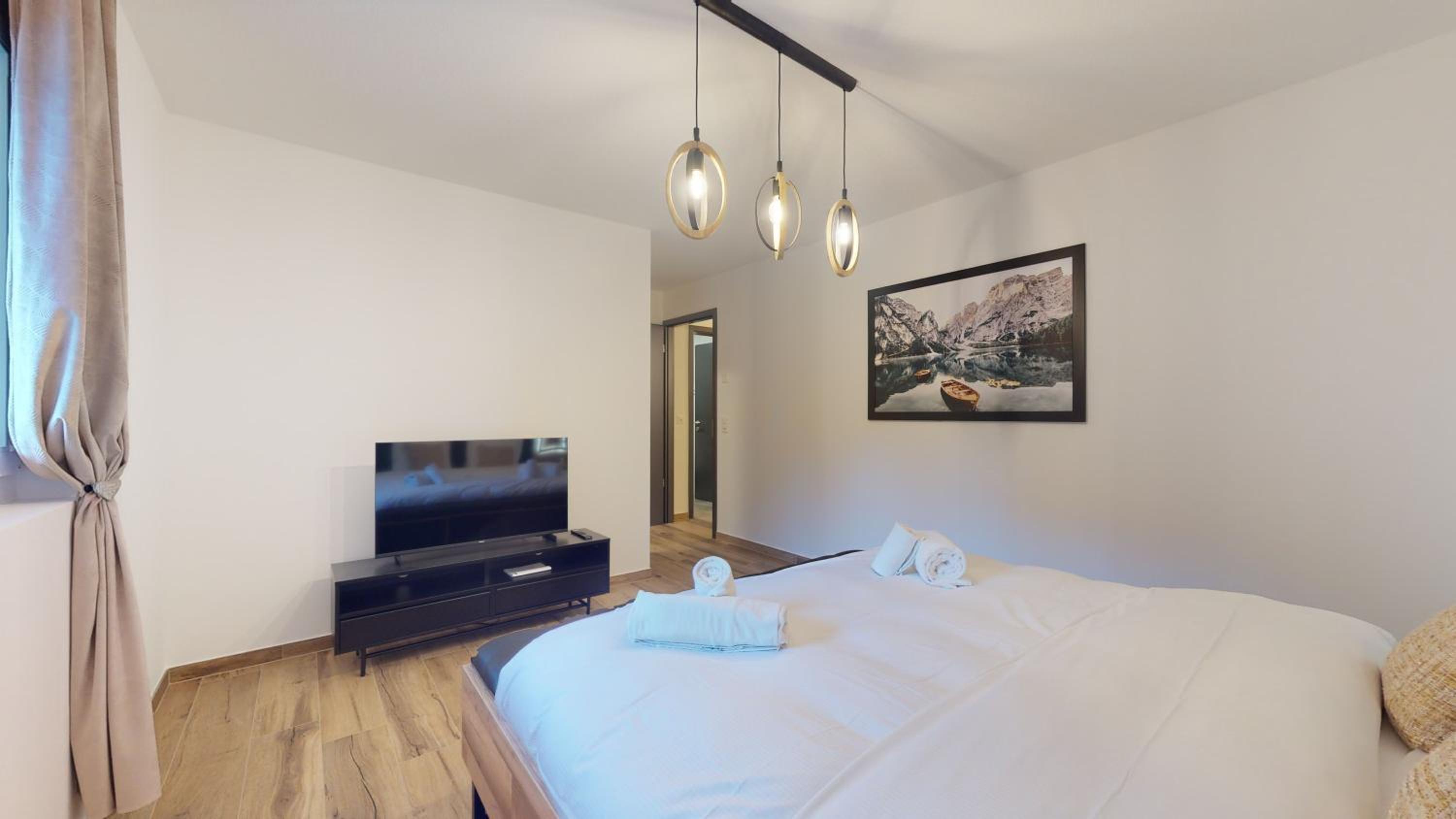 Spacious apartment - beautiful terrace with view
