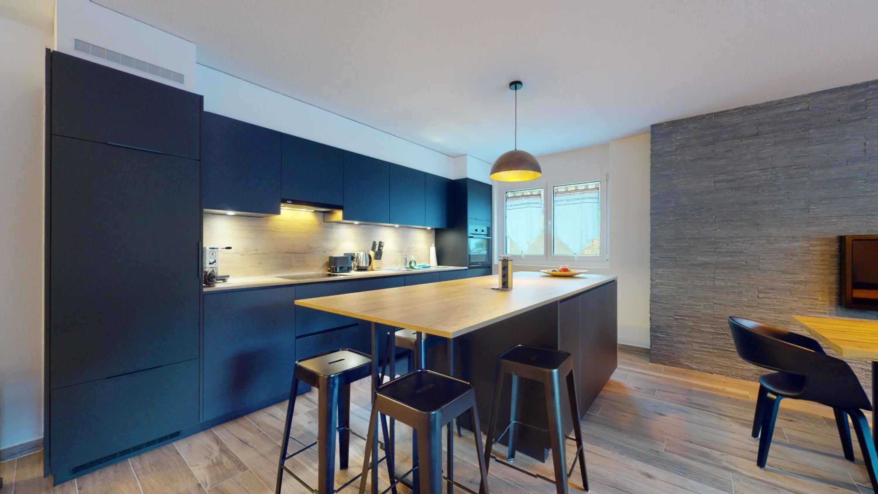 Spacious apartment - beautiful terrace with view