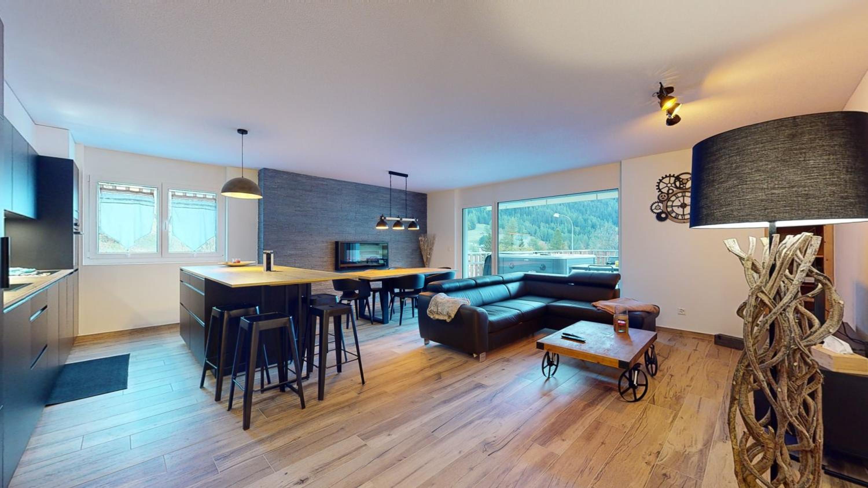 Spacious apartment - beautiful terrace with view