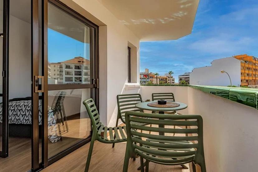 Tenerifeopenhome Central corner relax, wifi, breakfast, beach Los Cristisnos