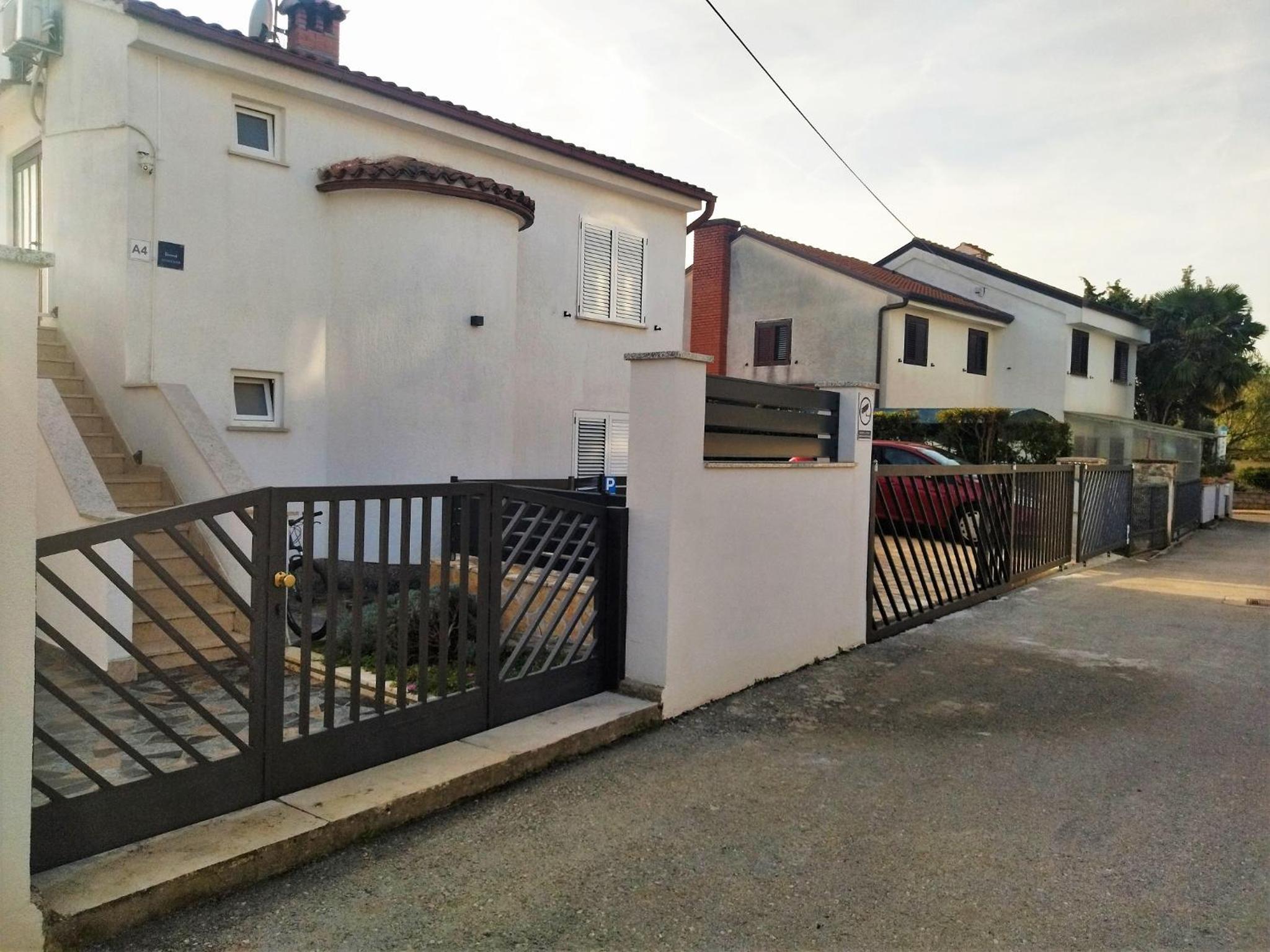 Photo 44