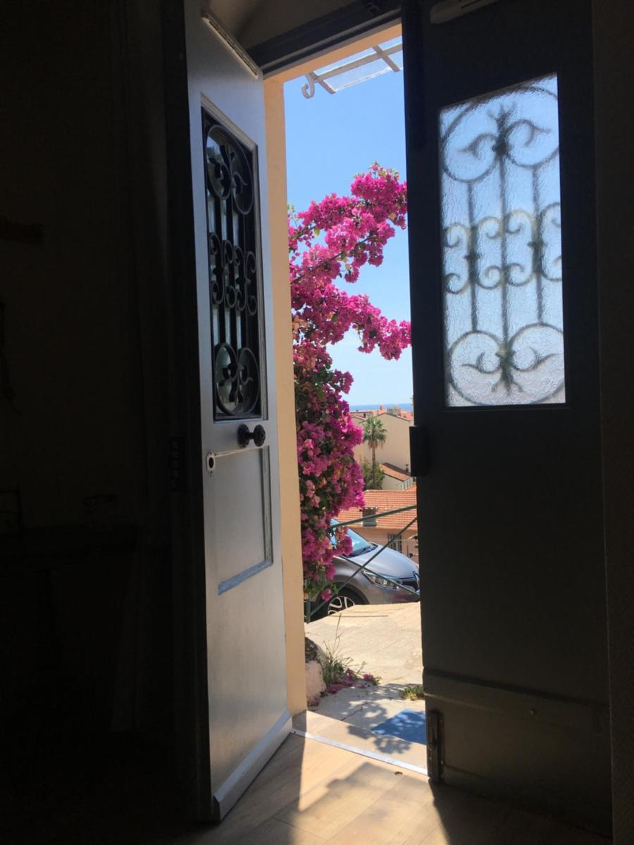 Appartement central des terres chaudes proche bord de mer view 2