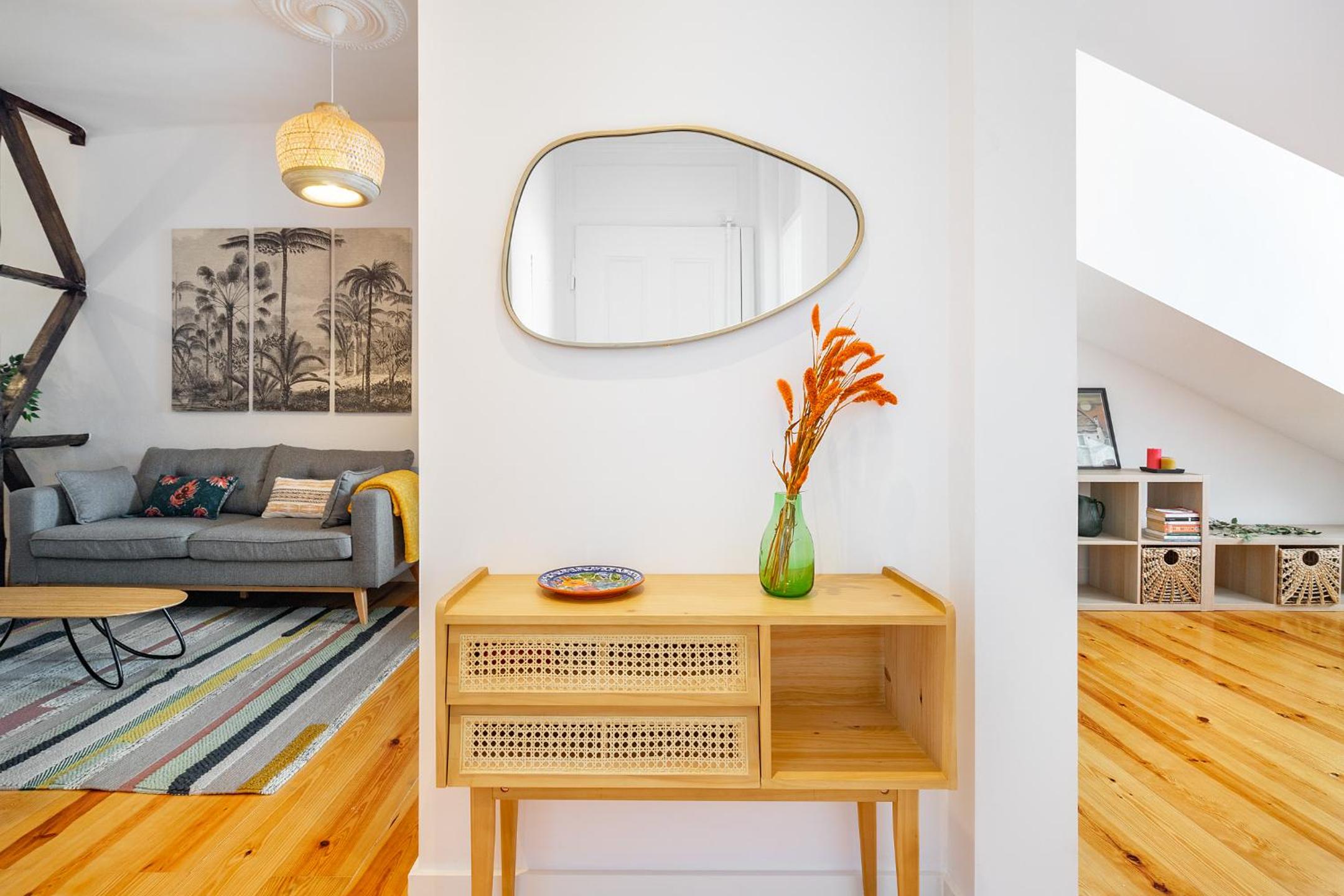 WHome Riverside View 2-Bed for Remote Workers & Digital Nomads