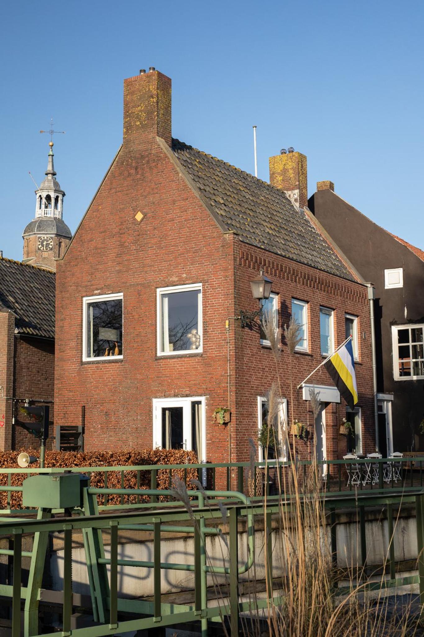 Yep! Slapen bij de Sluis view 2