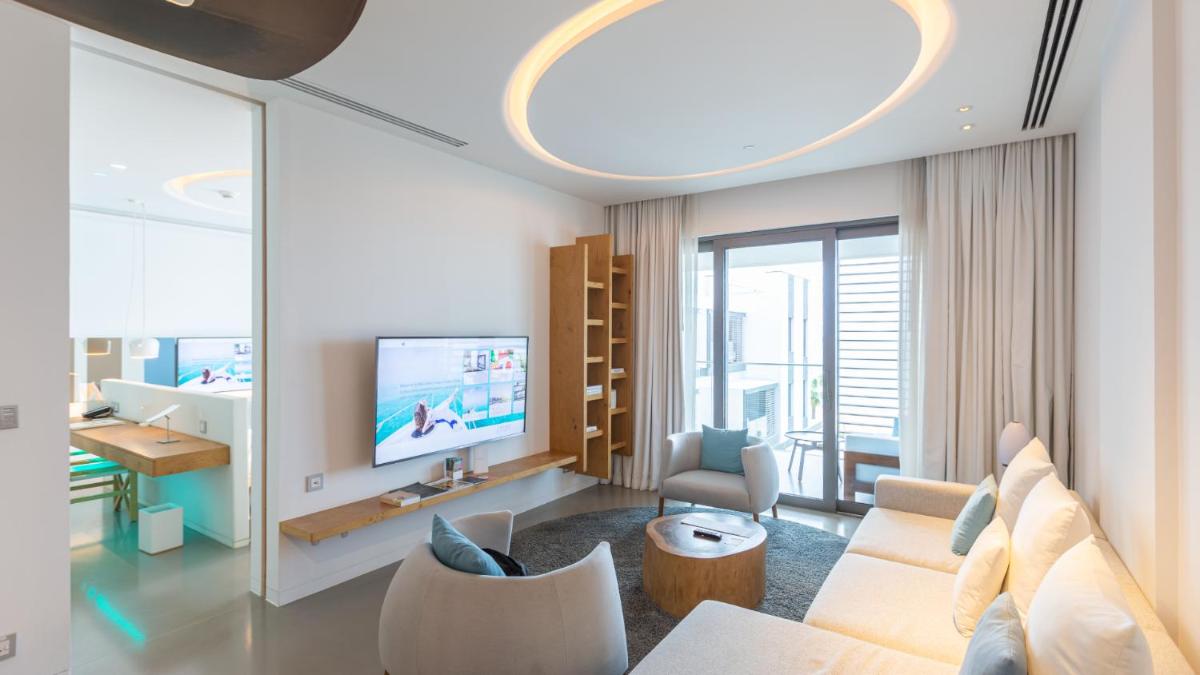 Nikki Beach Resort & Spa Dubai 27
