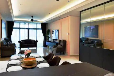 Legasi Kampung baru guest house by rumahrehat 1908sqft huge balcony for BBQ twin tower view