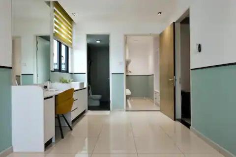 Legasi Kampung baru guest house by rumahrehat 1908sqft huge balcony for BBQ twin tower view