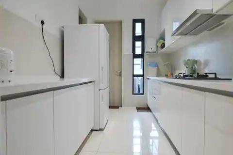 Legasi Kampung baru guest house by rumahrehat 1908sqft huge balcony for BBQ twin tower view