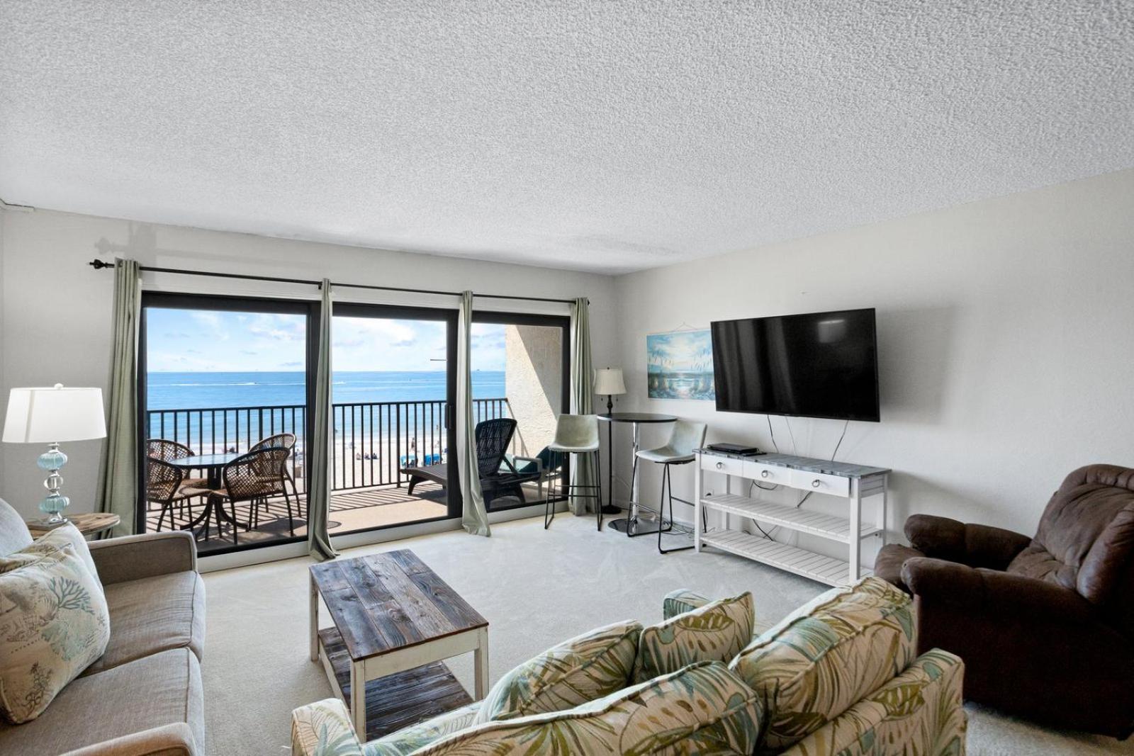 Direct Beachfront - Updated - Sandy Shores #304