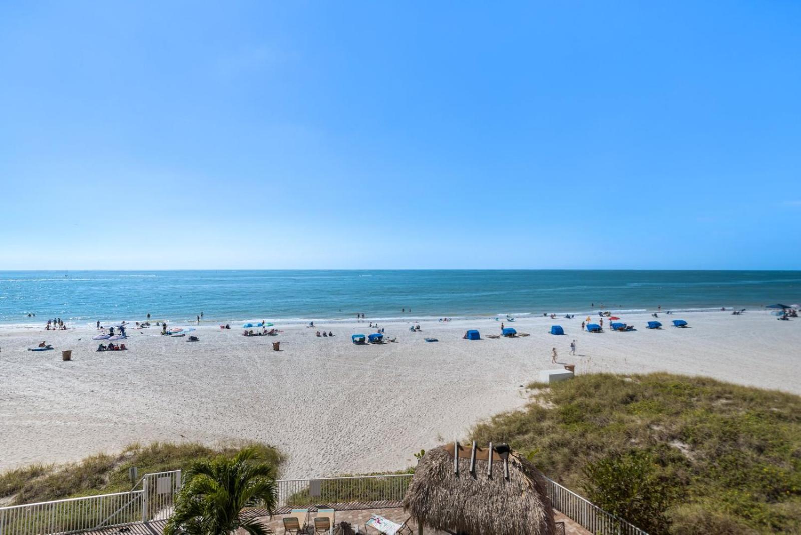Direct Beachfront - Updated - Sandy Shores #304