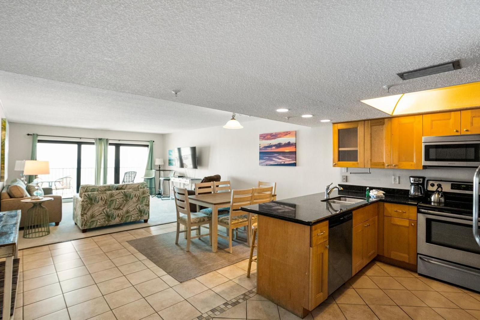 Direct Beachfront - Updated - Sandy Shores #304