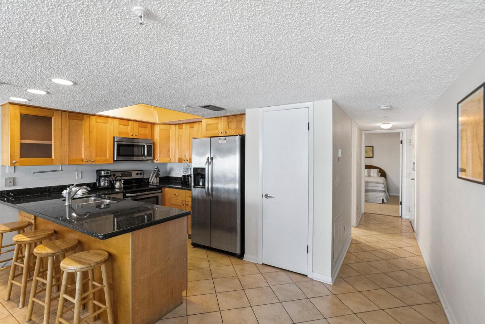 Direct Beachfront - Updated - Sandy Shores #304