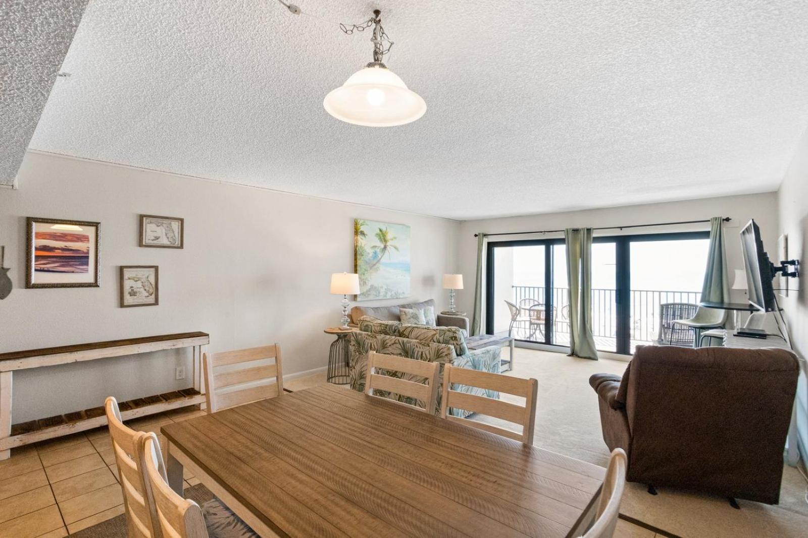 Direct Beachfront - Updated - Sandy Shores #304