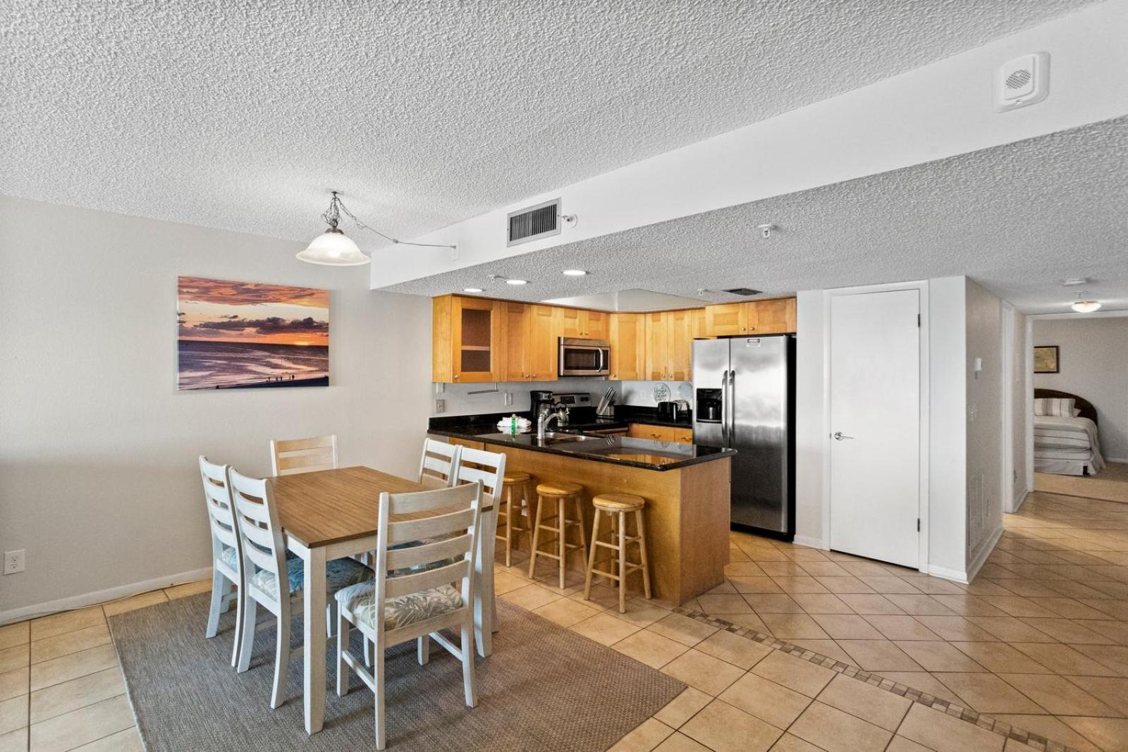 Direct Beachfront - Updated - Sandy Shores #304